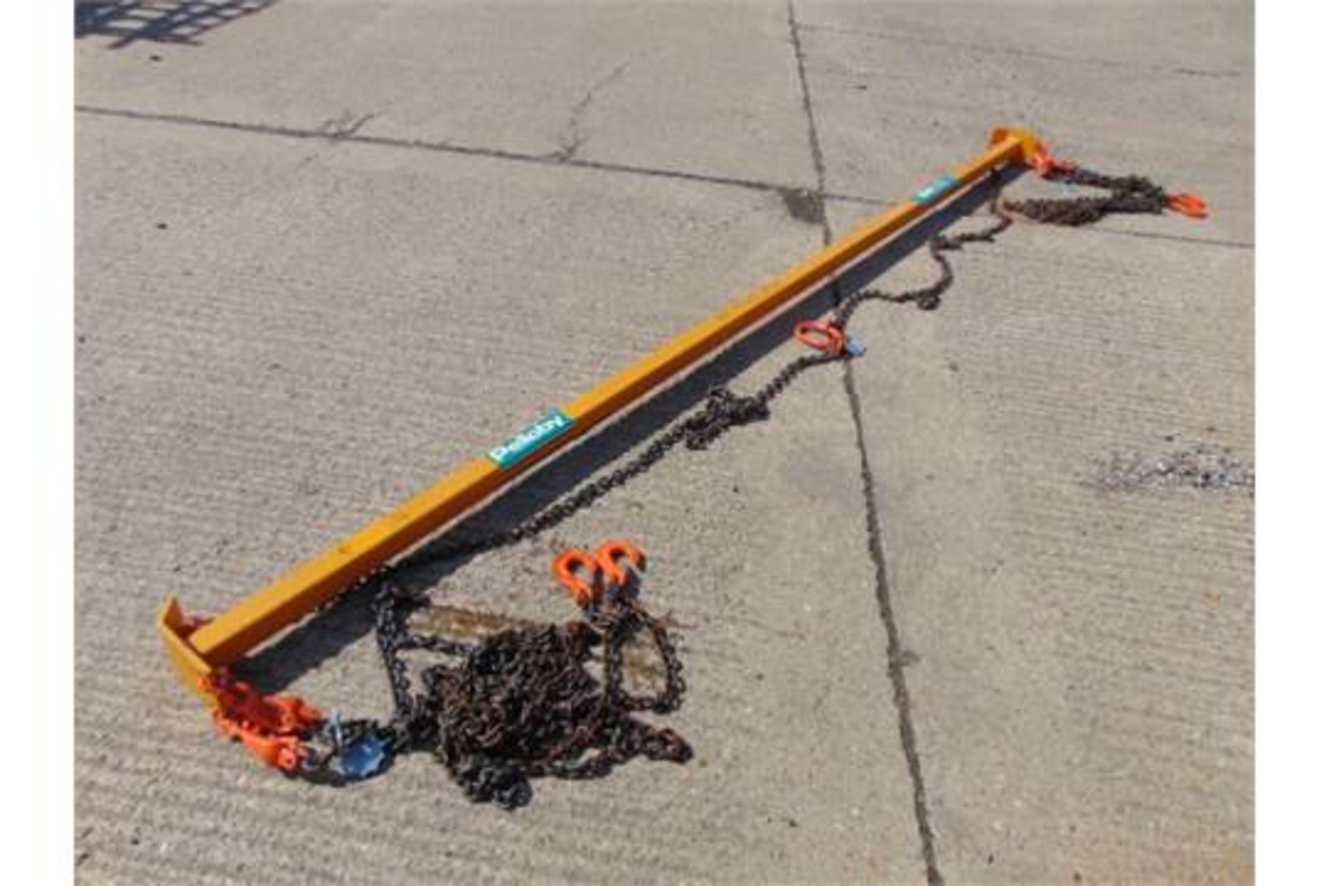 Unissued Pelloby 1000kg 3.7m Lifting Beam complete with chains