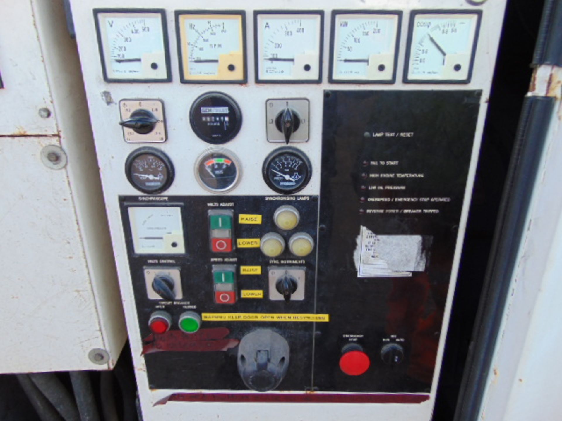 Newage Stamford 375KVA Perkins 2000 Series 3 Phase Containerised Silent Diesel Generator - Image 7 of 20