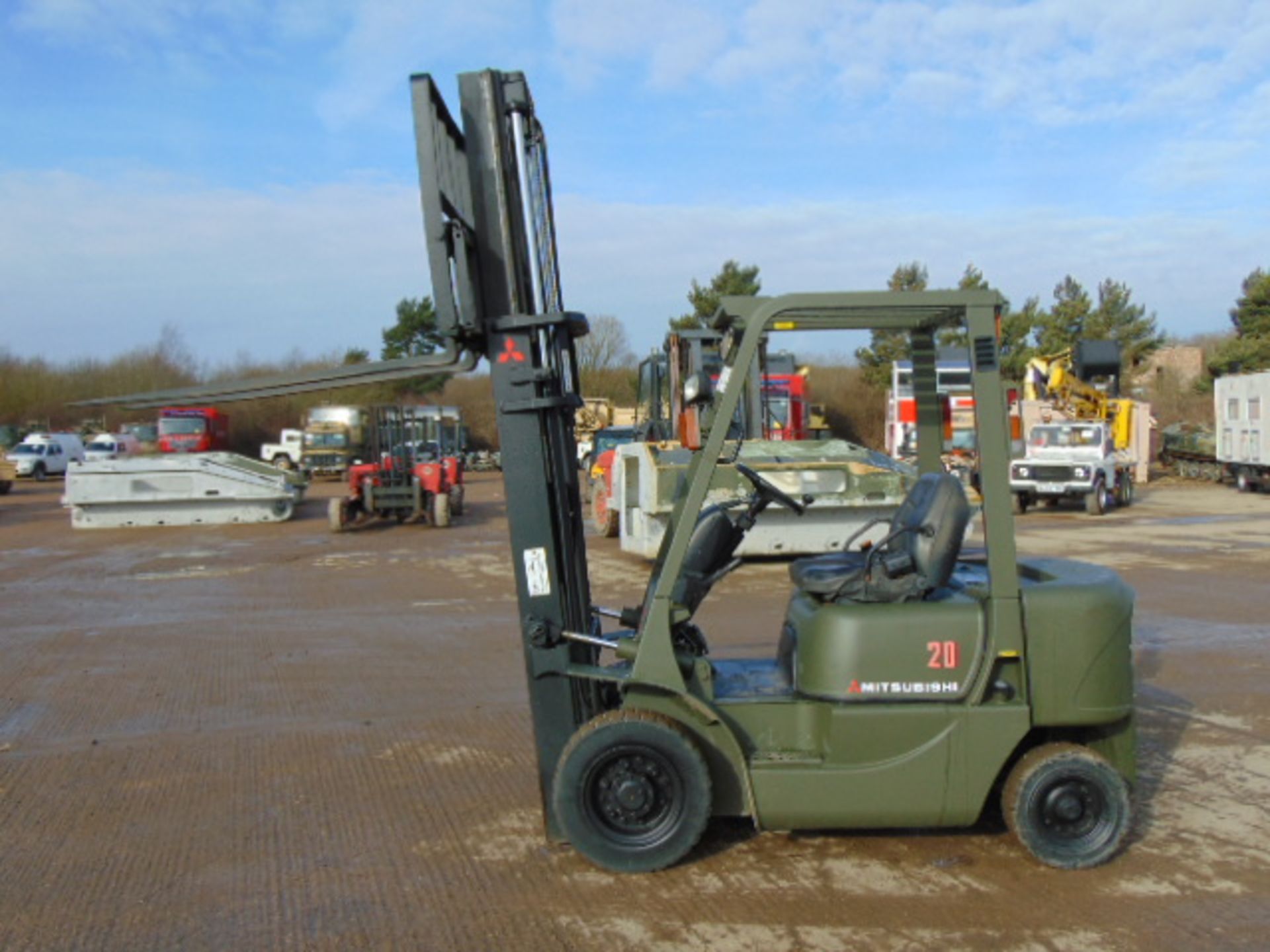 Mitsubishi FD20K Counter Balance Diesel Forklift - Image 3 of 19