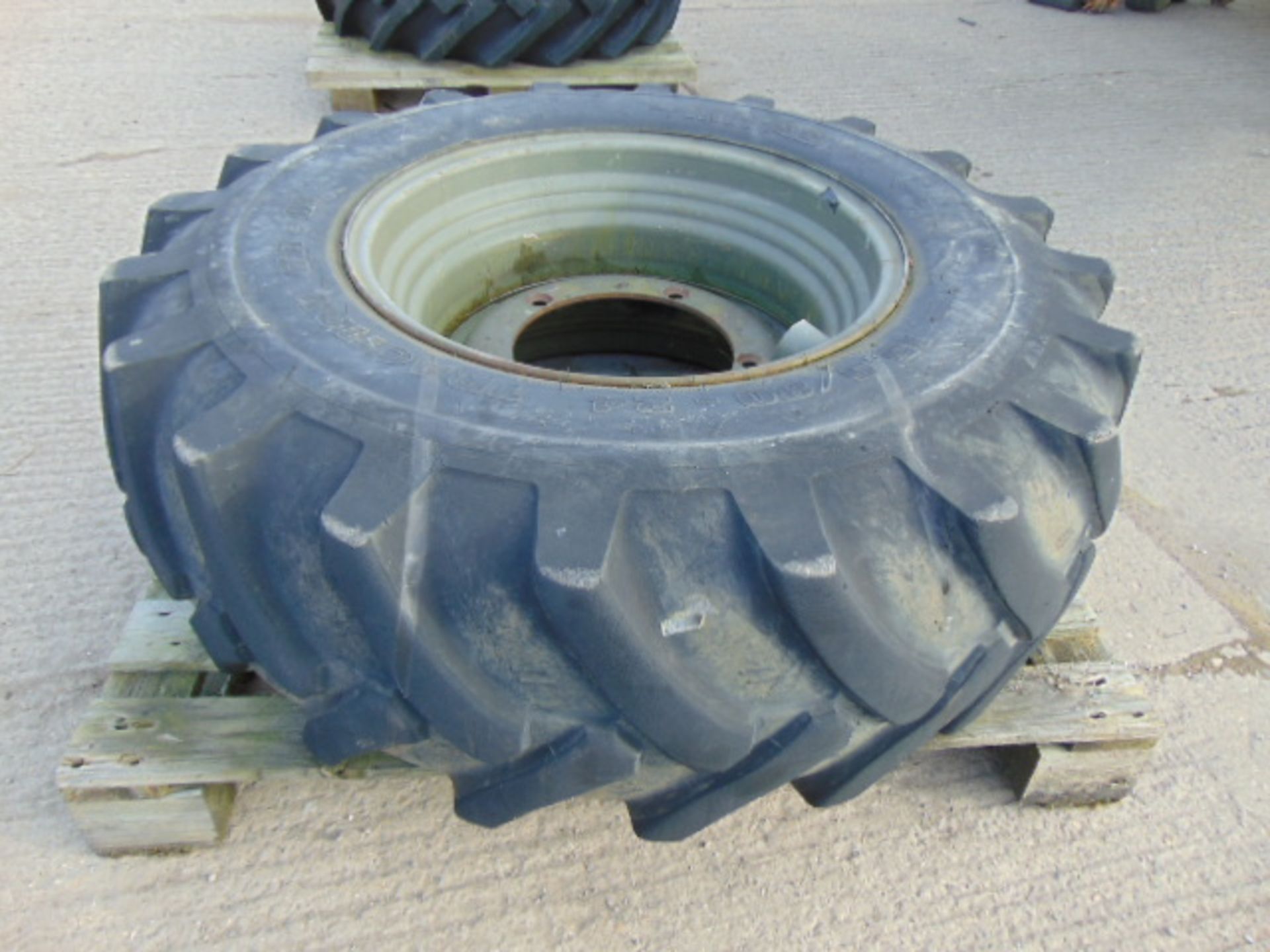 1 x Mitas Traction TR-01 15.5/80-24 Tyre C/W 5 Stud Rim