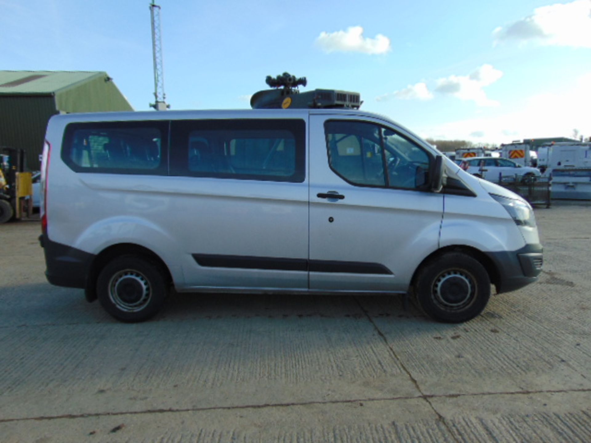 2015 Ford Transit Custom 310 Eco-Tech 2.2 9 Seat Minibus - Image 6 of 18