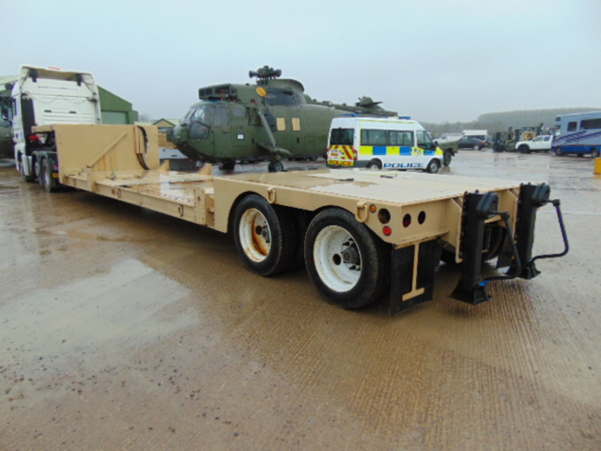 Ex Reserve Fontaine 44ft Twin Axle Step Frame Low Loader Trailer - Image 3 of 15