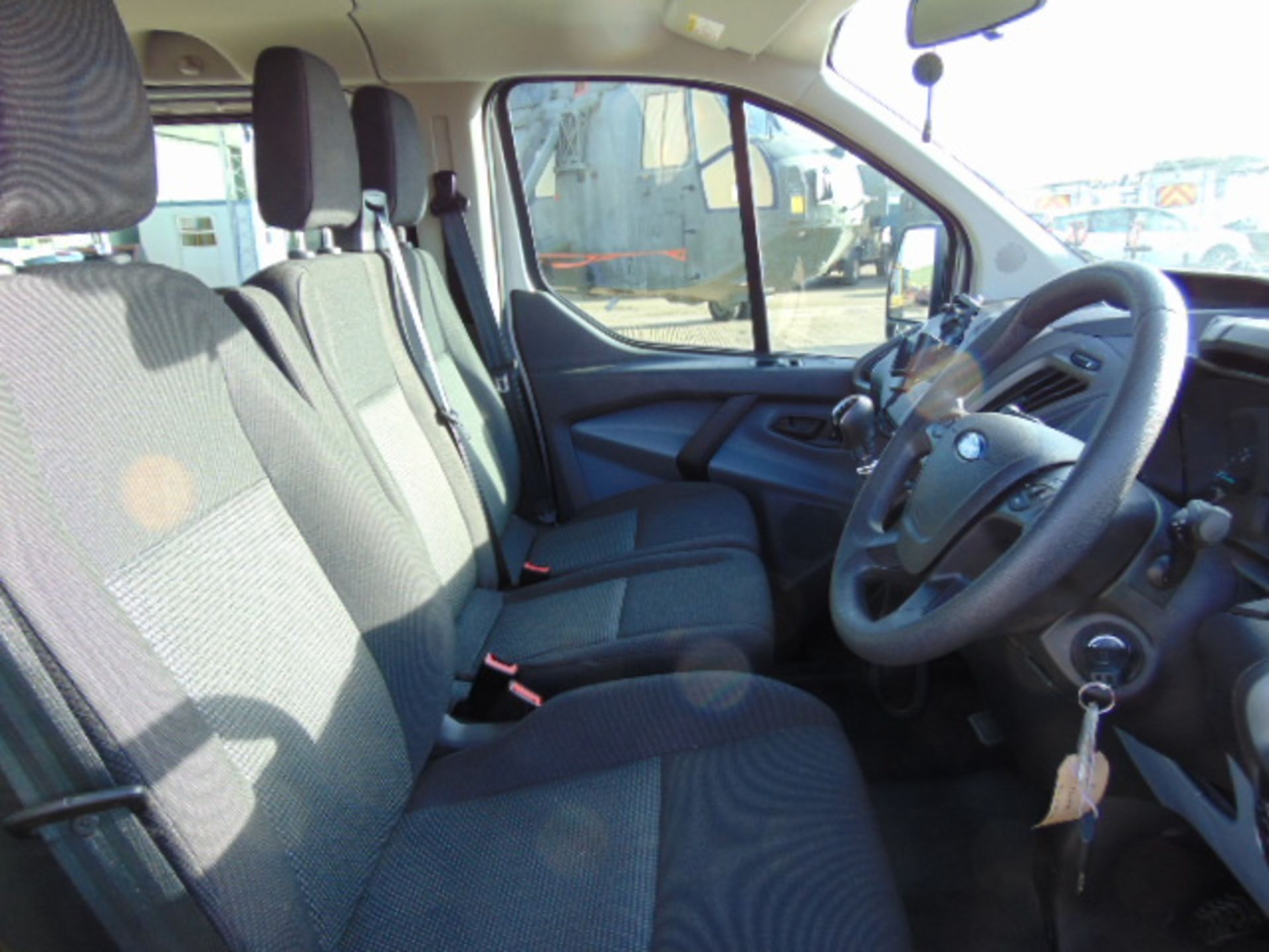 2015 Ford Transit Custom 310 Eco-Tech 2.2 9 Seat Minibus - Bild 13 aus 18