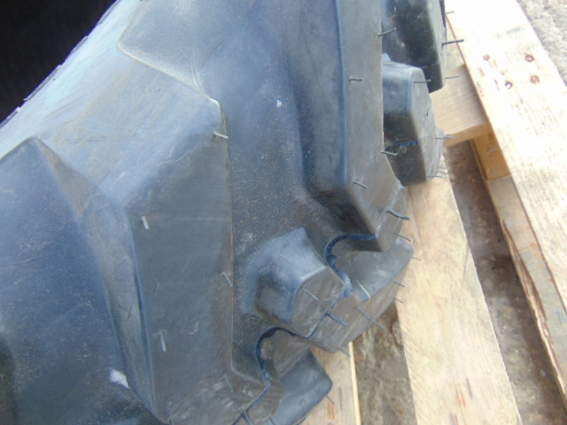 1 x Firestone Super Traction Loader 280/80-18 Tyre - Image 3 of 6