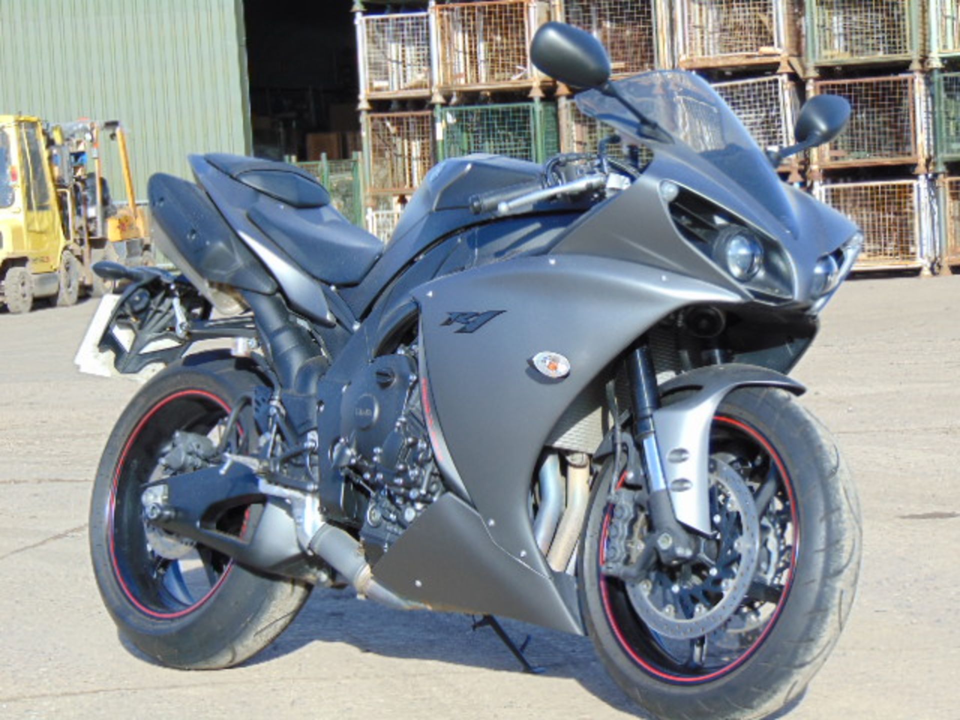 2013 Yamaha YZF-R1 Superbike