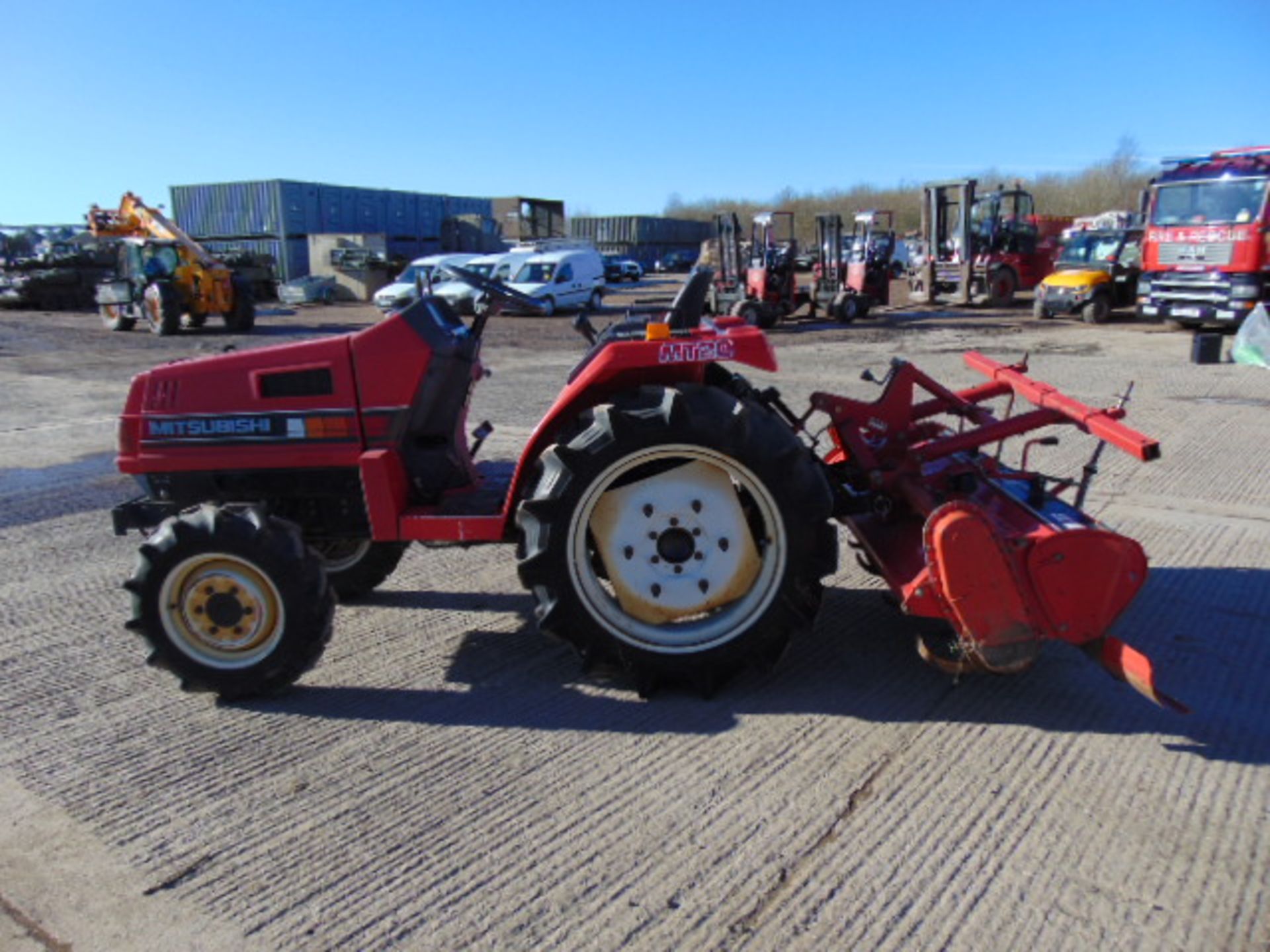 Mistubishi MT20 4WD Compact Tractor C/W P1523S Rotovator - Image 4 of 23