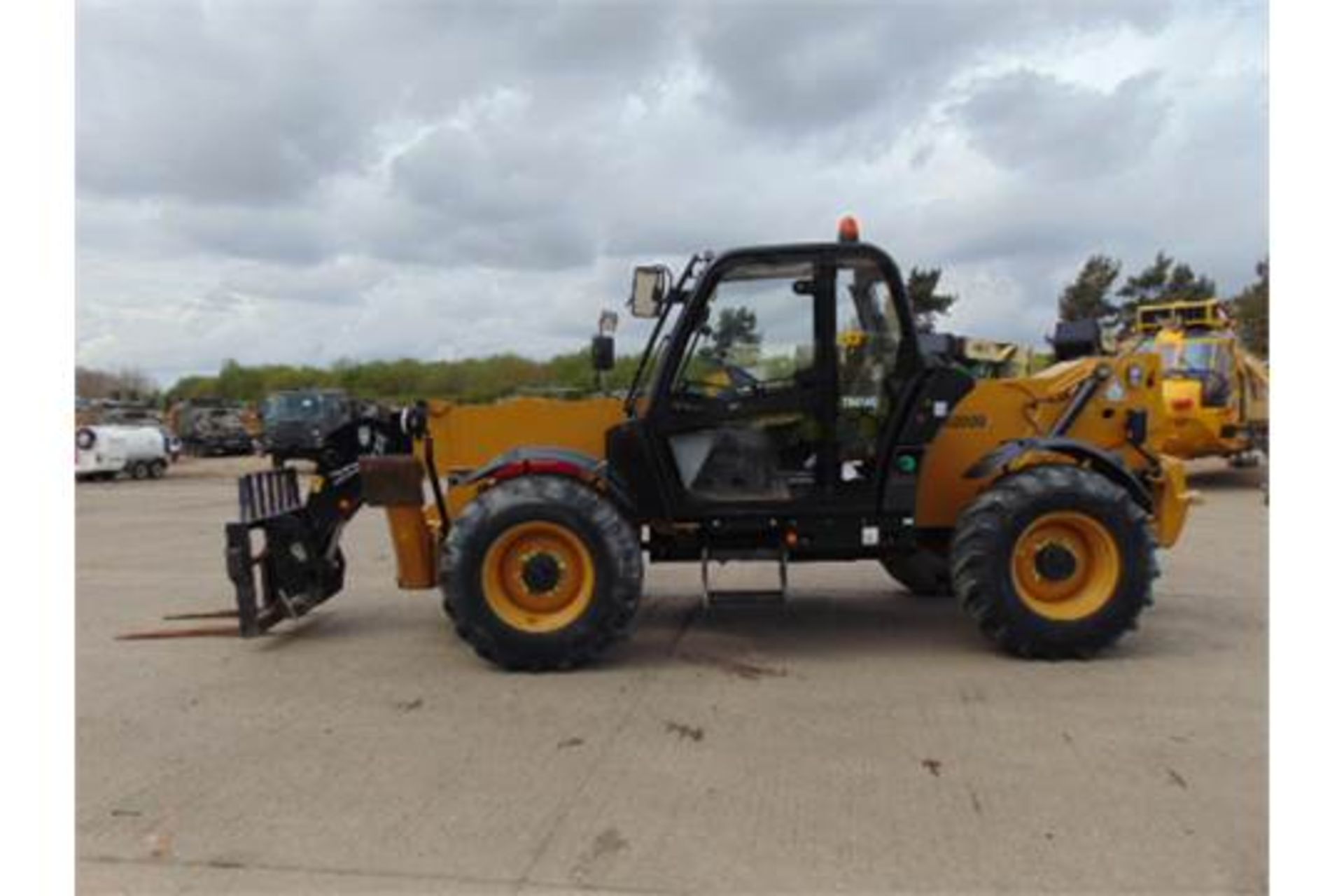 2013 Caterpillar TH414C 3.6 ton Telehandler - Image 6 of 22