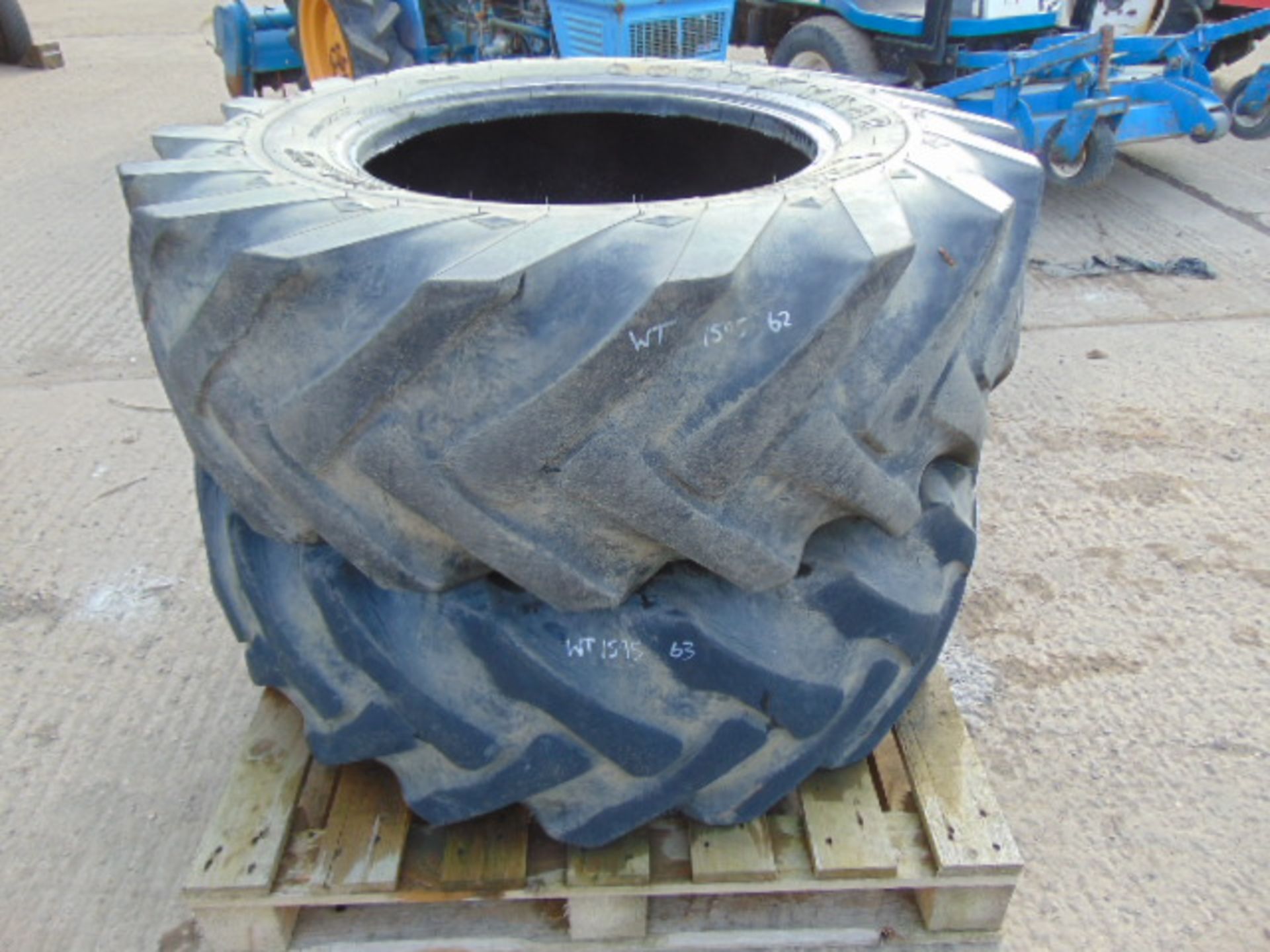 2 x Goodyear Sure Grip 15.5/80-24 Tyres