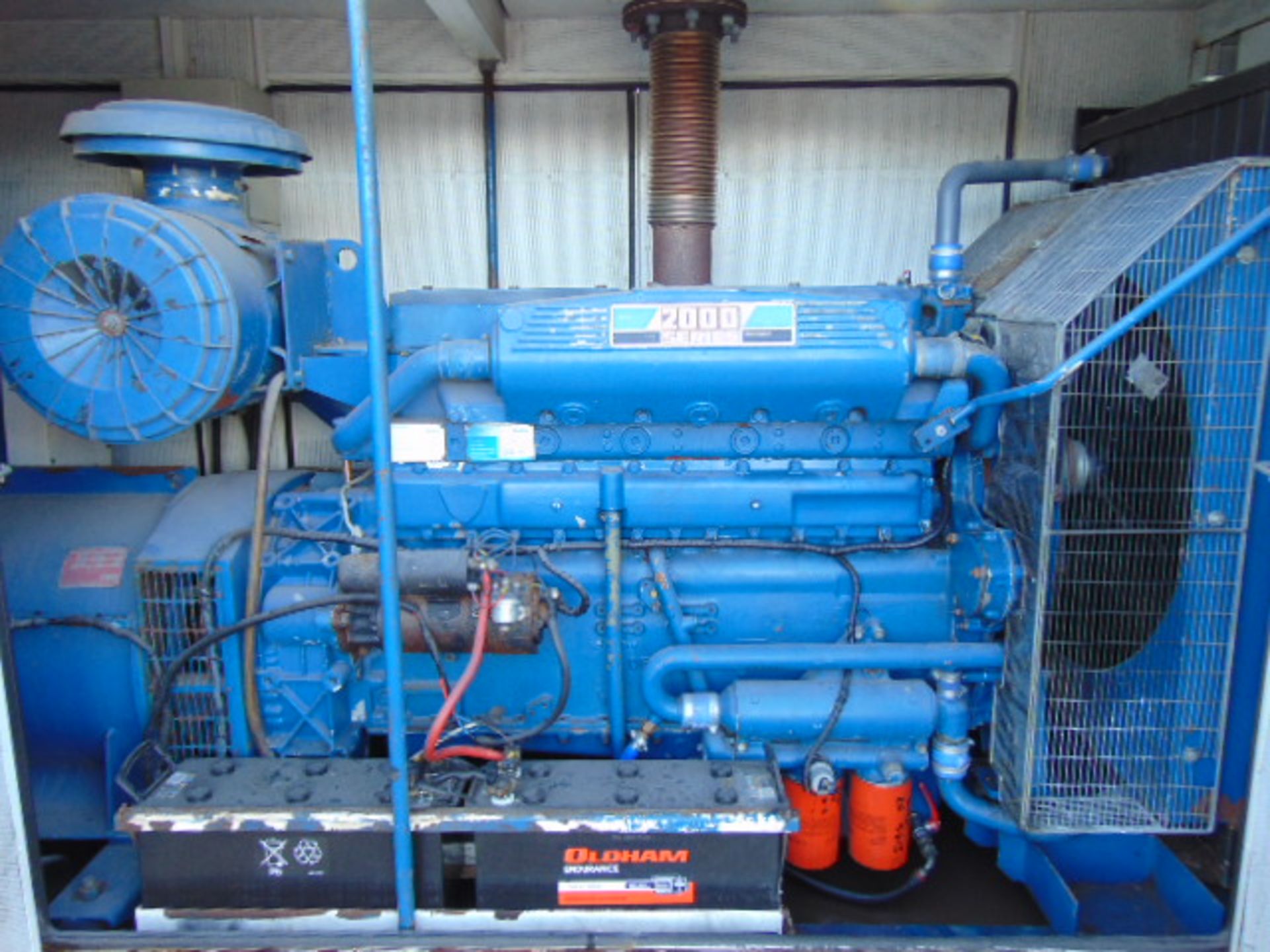 Newage Stamford 375KVA Perkins 2000 Series 3 Phase Containerised Silent Diesel Generator - Image 3 of 20