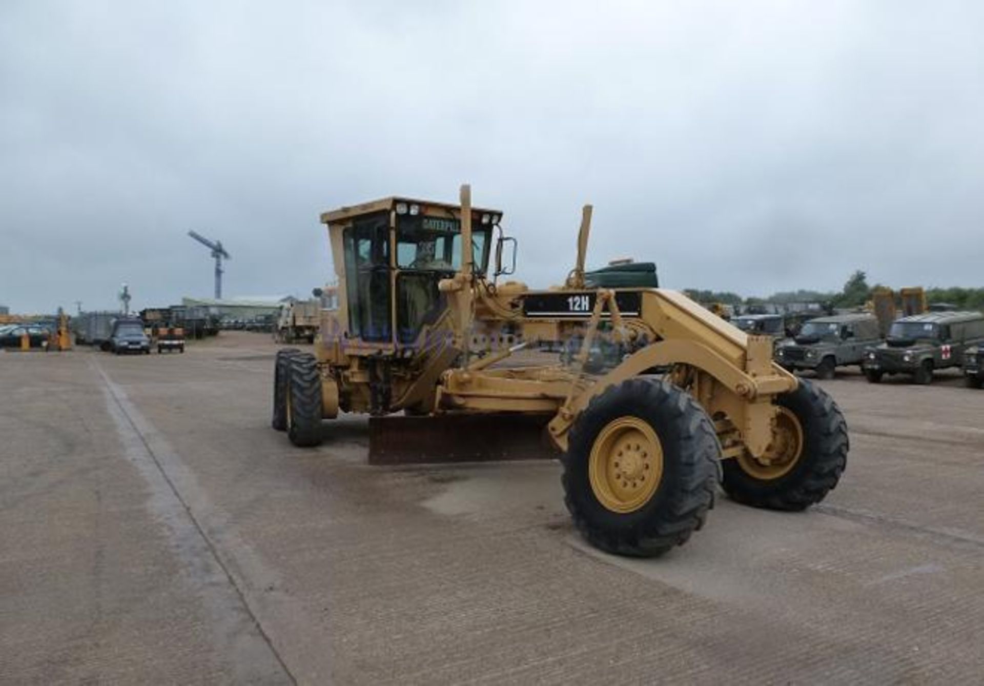 Caterpillar 12H Articulated Frame Motor Grader - Image 9 of 10