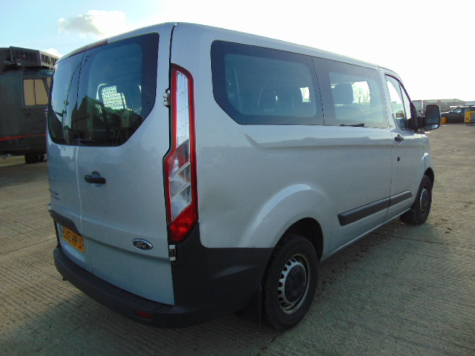 2015 Ford Transit Custom 310 Eco-Tech 2.2 9 Seat Minibus - Image 7 of 18