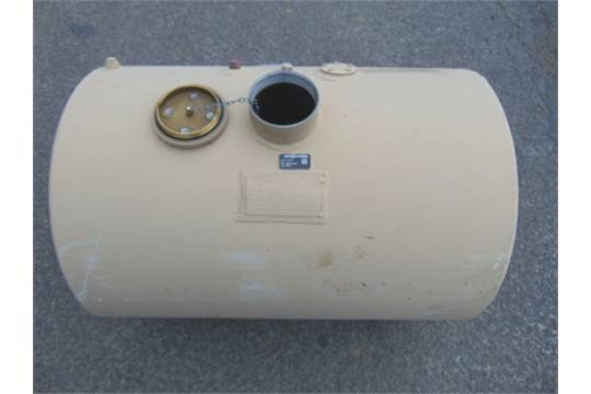 6 x Unissued Heavy Duty 51 US gall Automotive Fuel Tanks - Bild 2 aus 4
