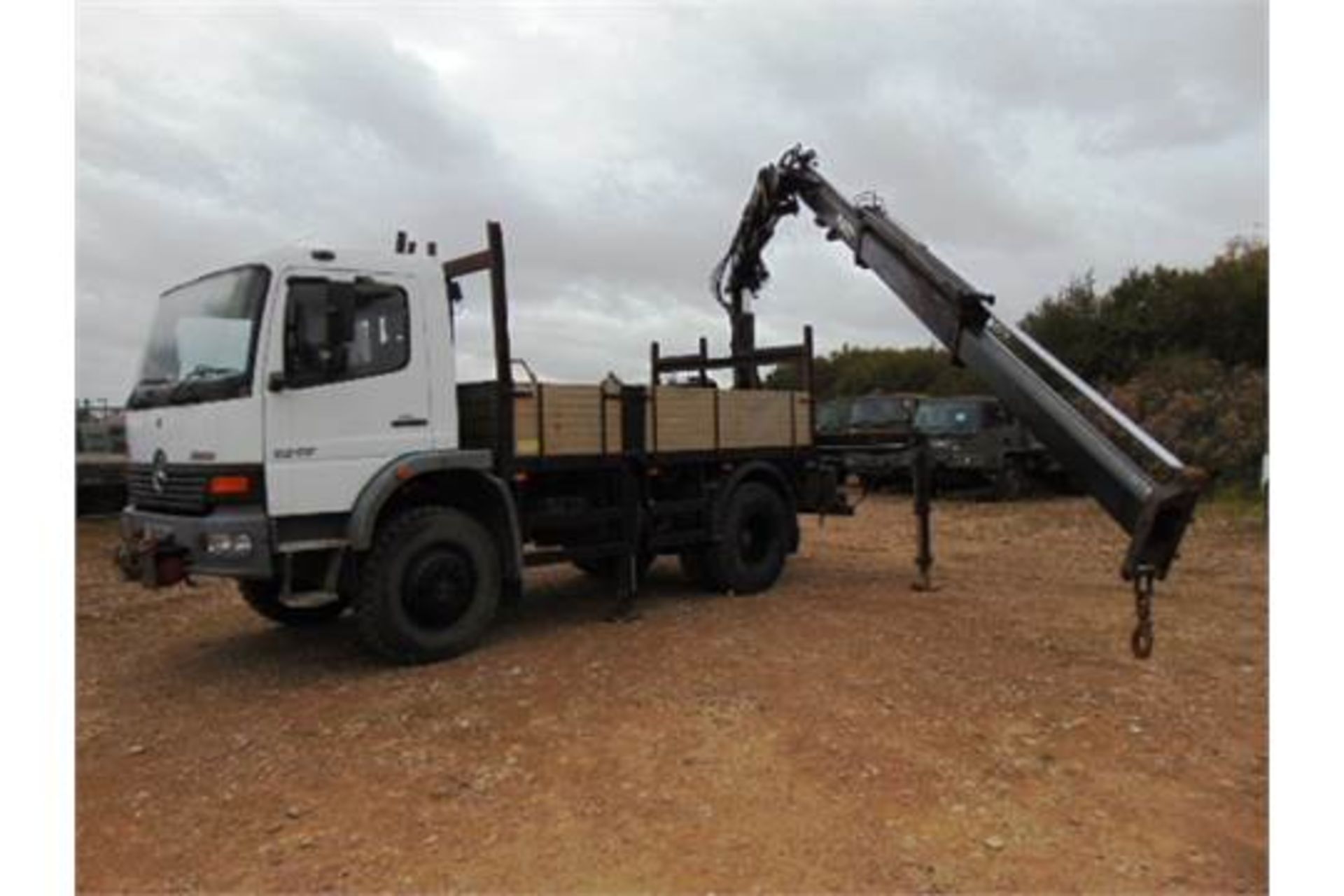 Mercedes-Benz Atego 1317 4x4 Dropside complete with Atlas 105.1 Crane and H14P SuperWinch
