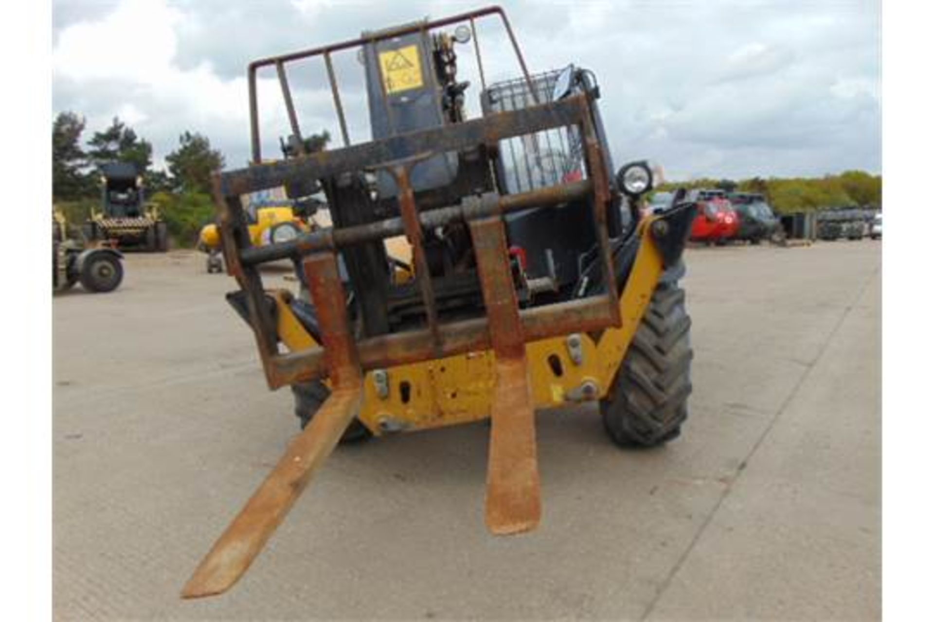 2013 Caterpillar TH414C 3.6 ton Telehandler - Image 10 of 26