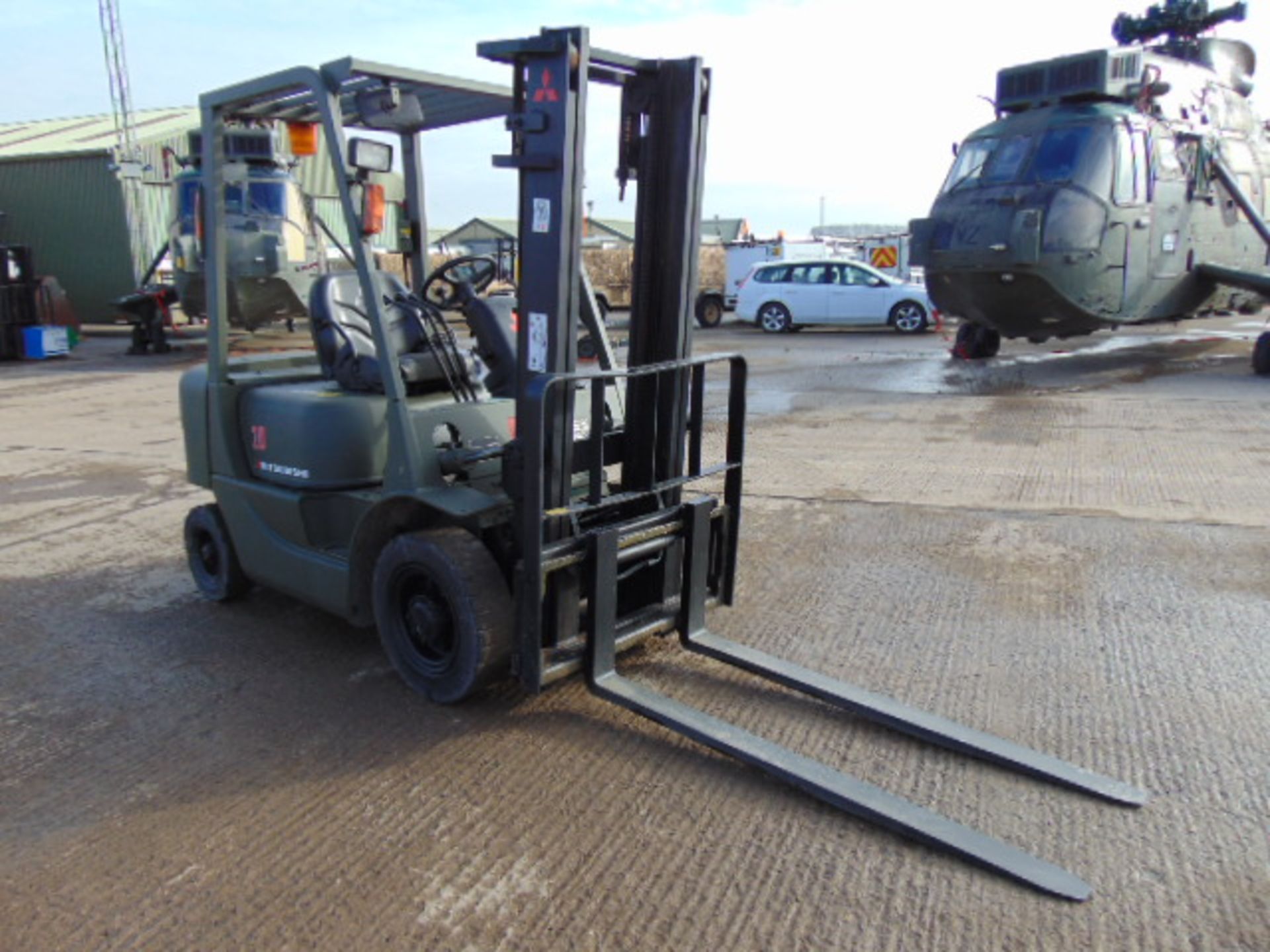 Mitsubishi FD20K Counter Balance Diesel Forklift - Image 7 of 19