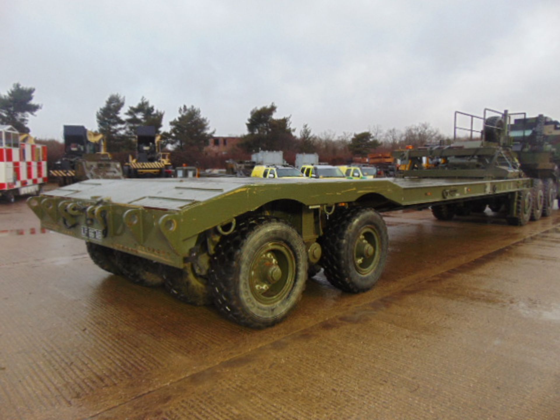 2009 Broshuis B.V. 2APAS-72 Twin Axle Improved Mobility Off Road Trailer - Image 2 of 21