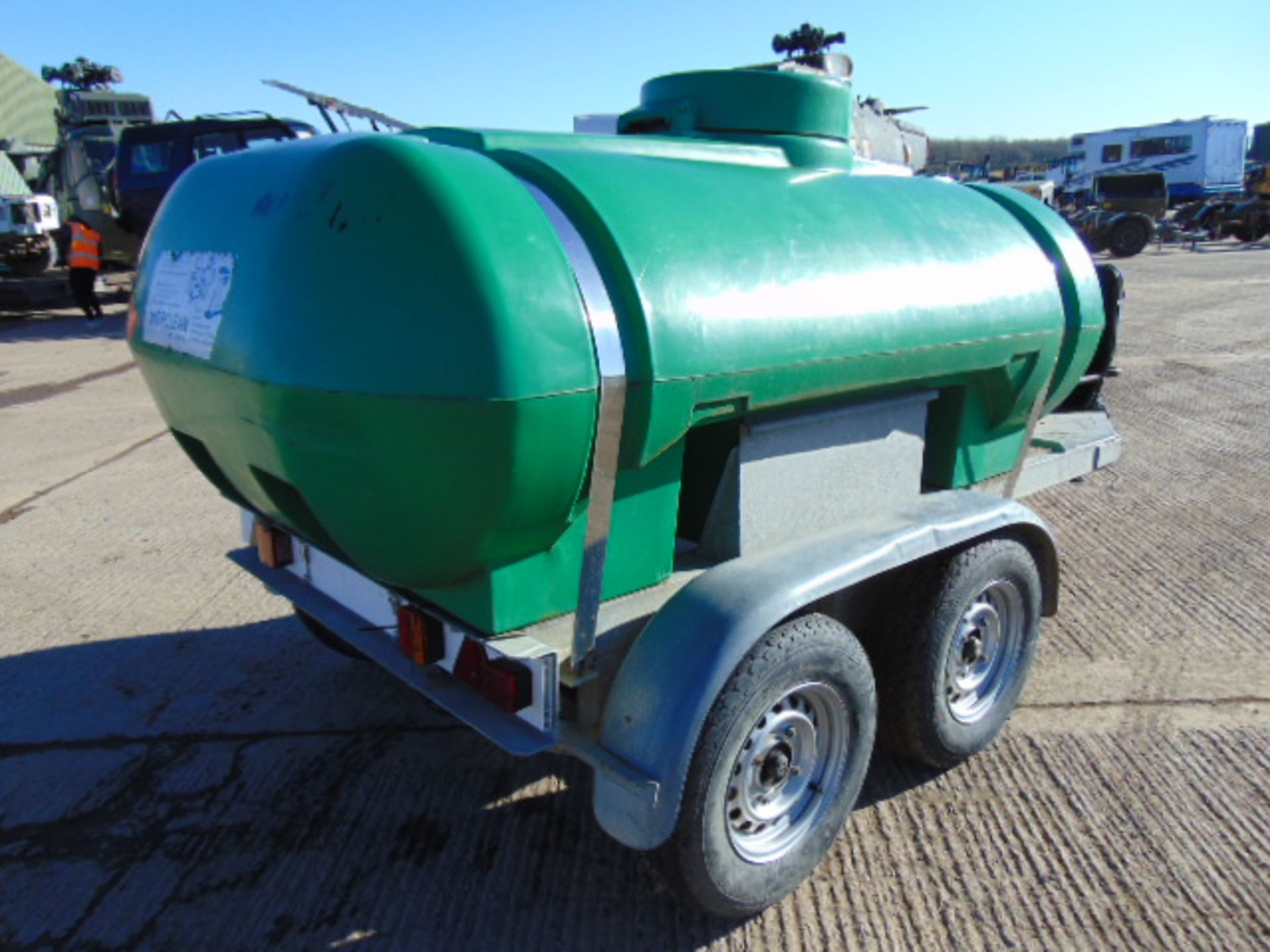 Morclean Trailer Mounted Pressure Washer with 2250 litre Water Tank and Diesel pump - Image 5 of 14