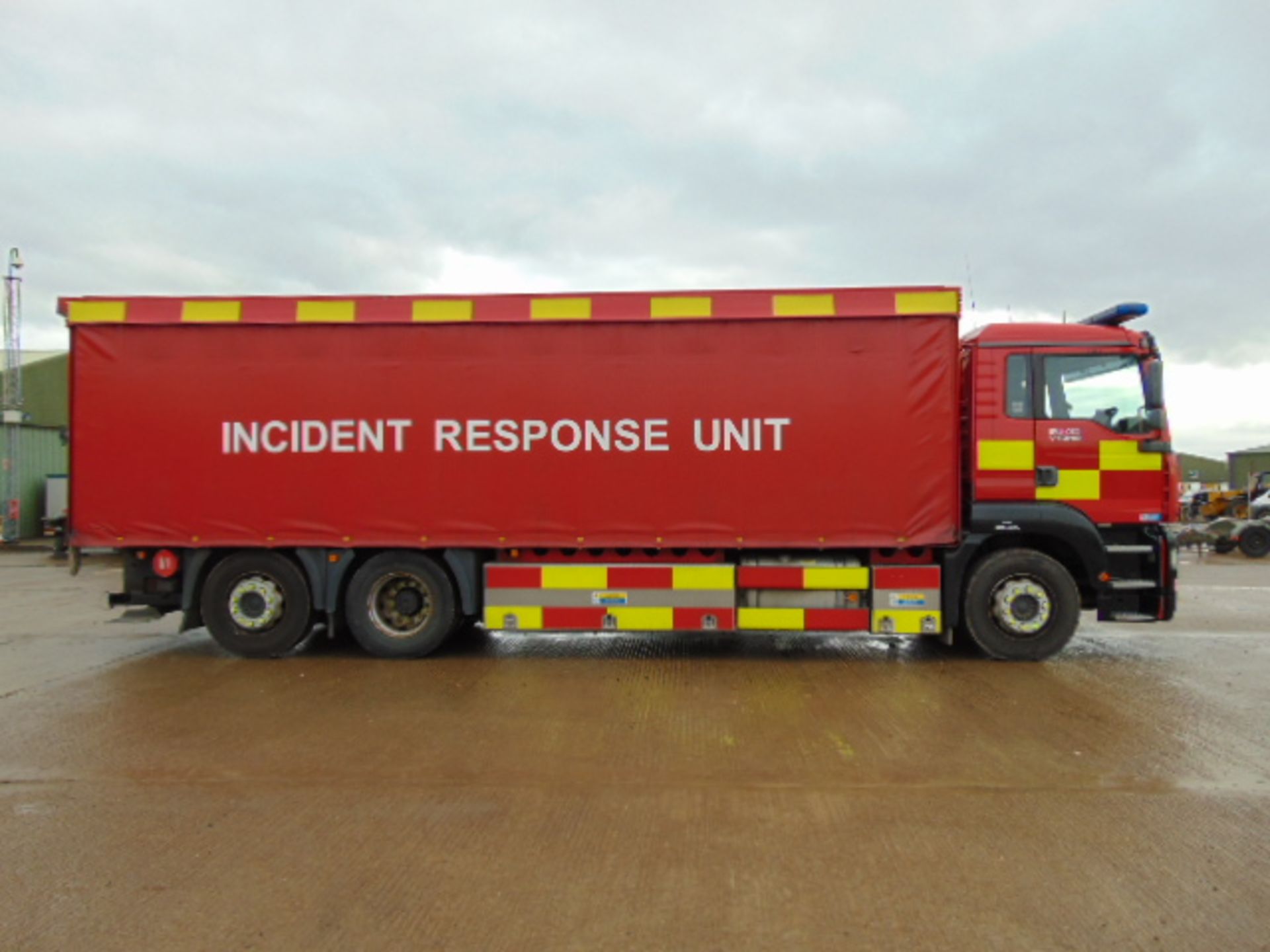 2004 MAN TG-A 6x2 Incident Support Unit - Image 5 of 26