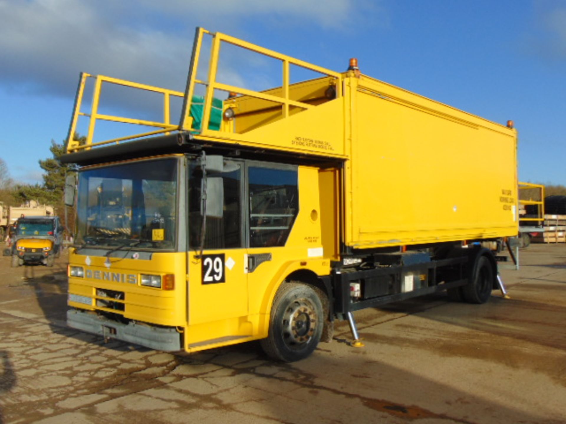 Dennis Elite TI Catering Truck with Hi Rise Lift Body - Bild 20 aus 29