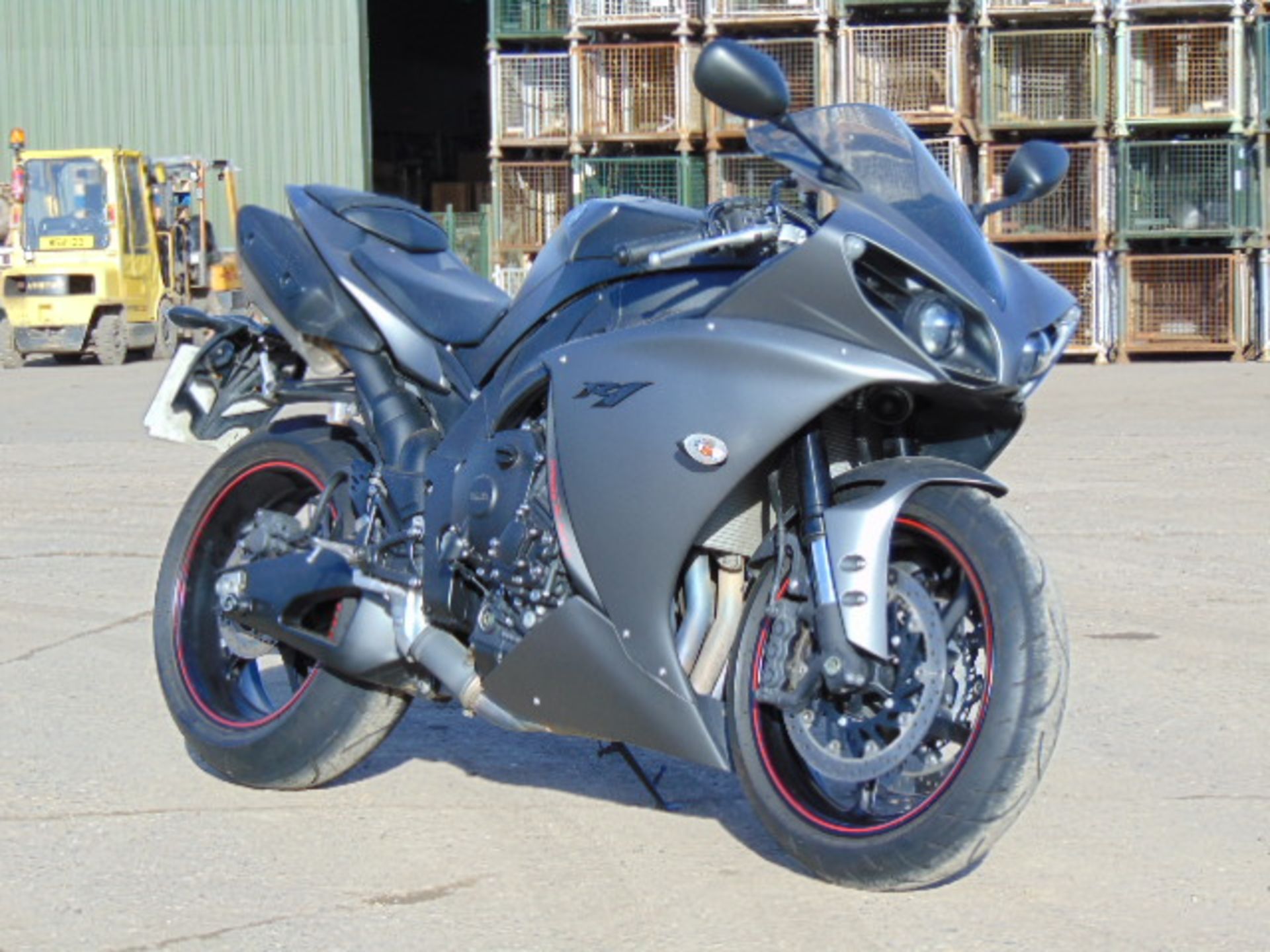 2013 Yamaha YZF-R1 Superbike - Image 2 of 27