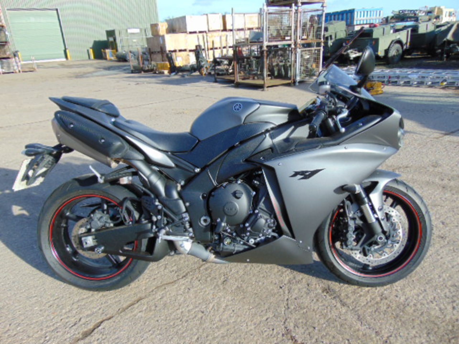 2013 Yamaha YZF-R1 Superbike - Bild 6 aus 27