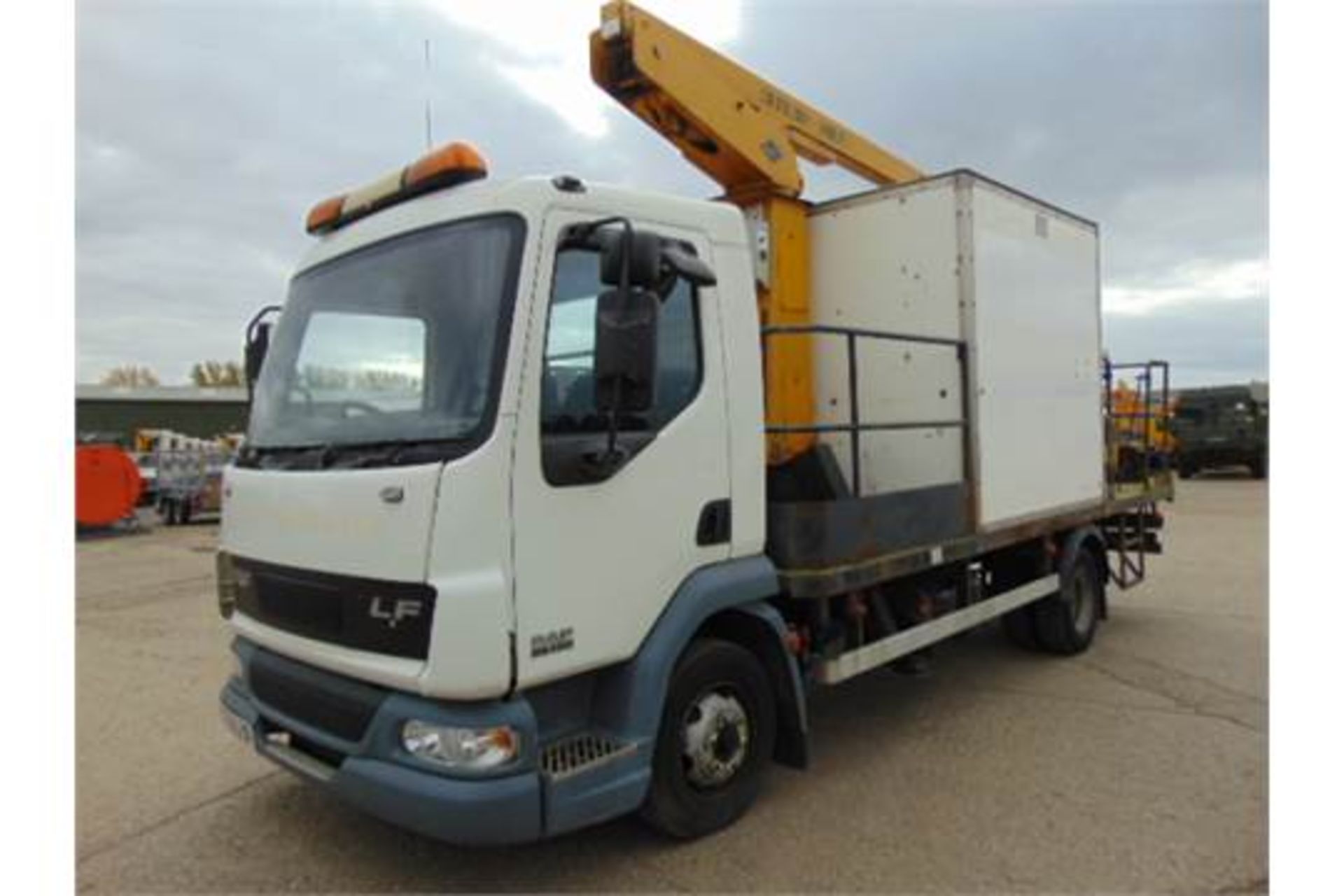 DAF 45.150 C/W Versalift 38NF Aerial Work Platform - Image 9 of 31