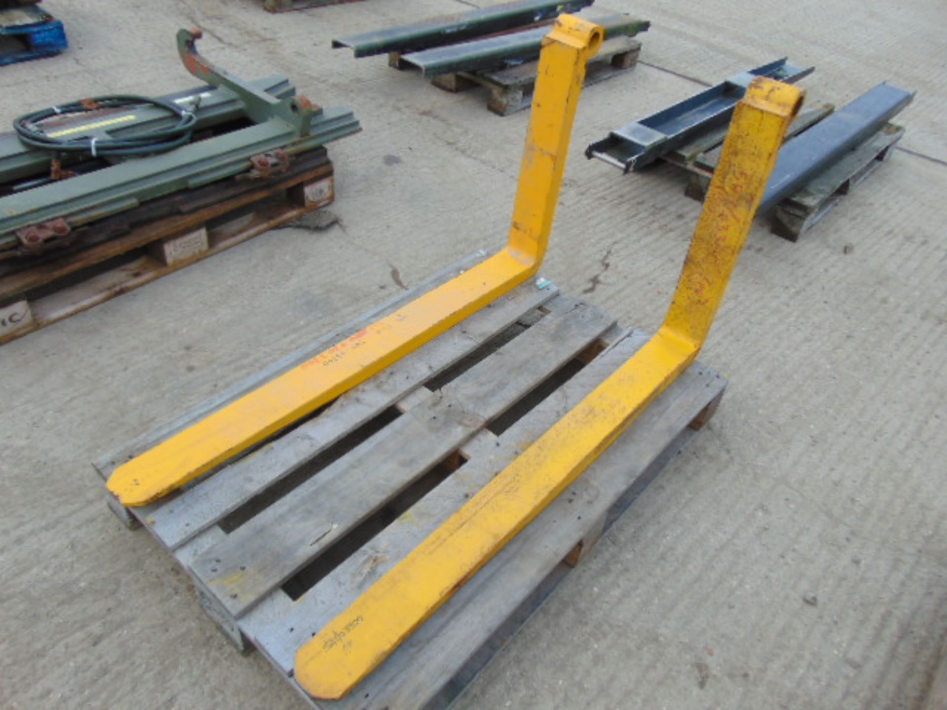 2 x JCB 1500mm Forklift Tines