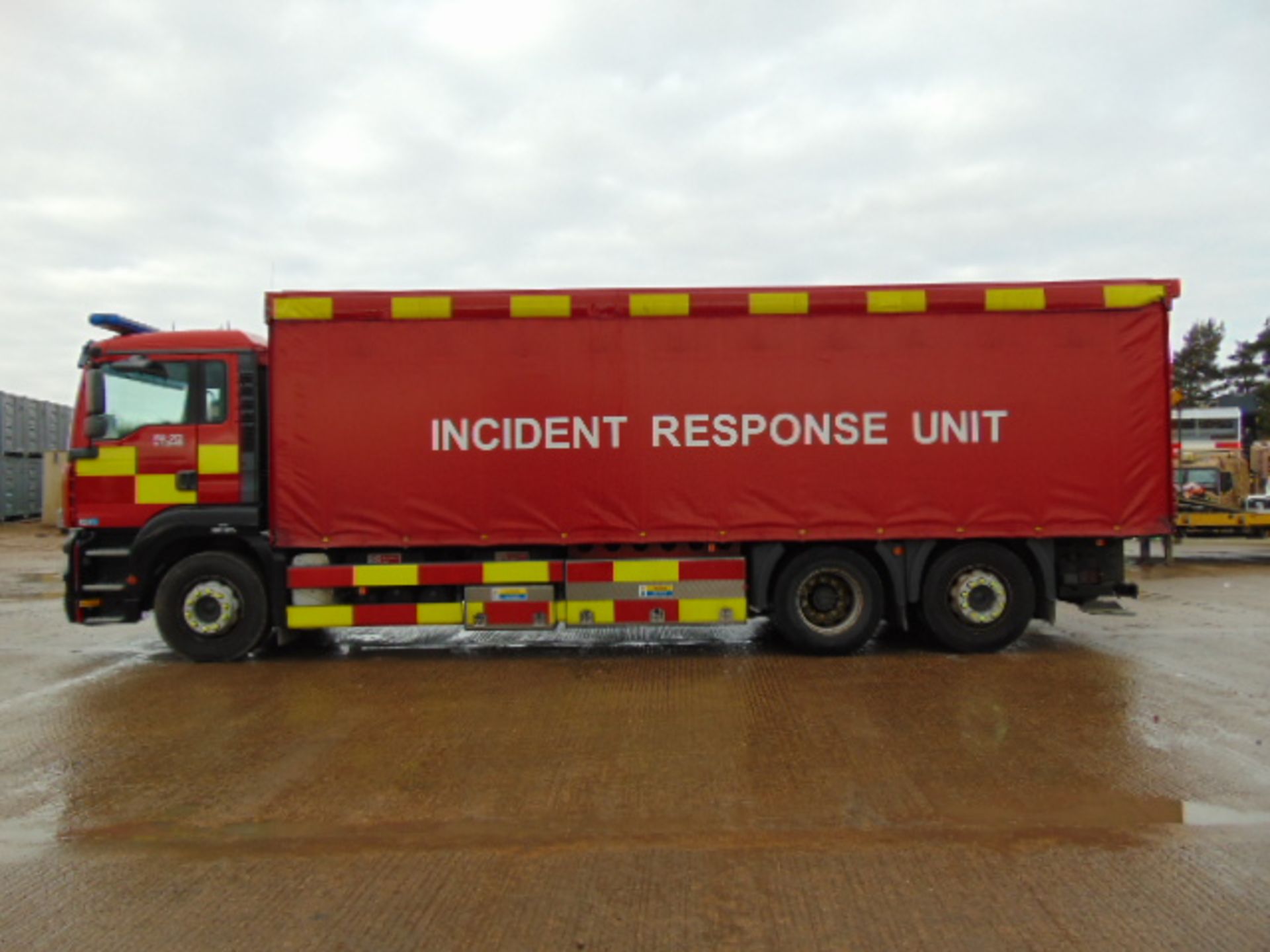 2004 MAN TG-A 6x2 Incident Support Unit - Image 4 of 26