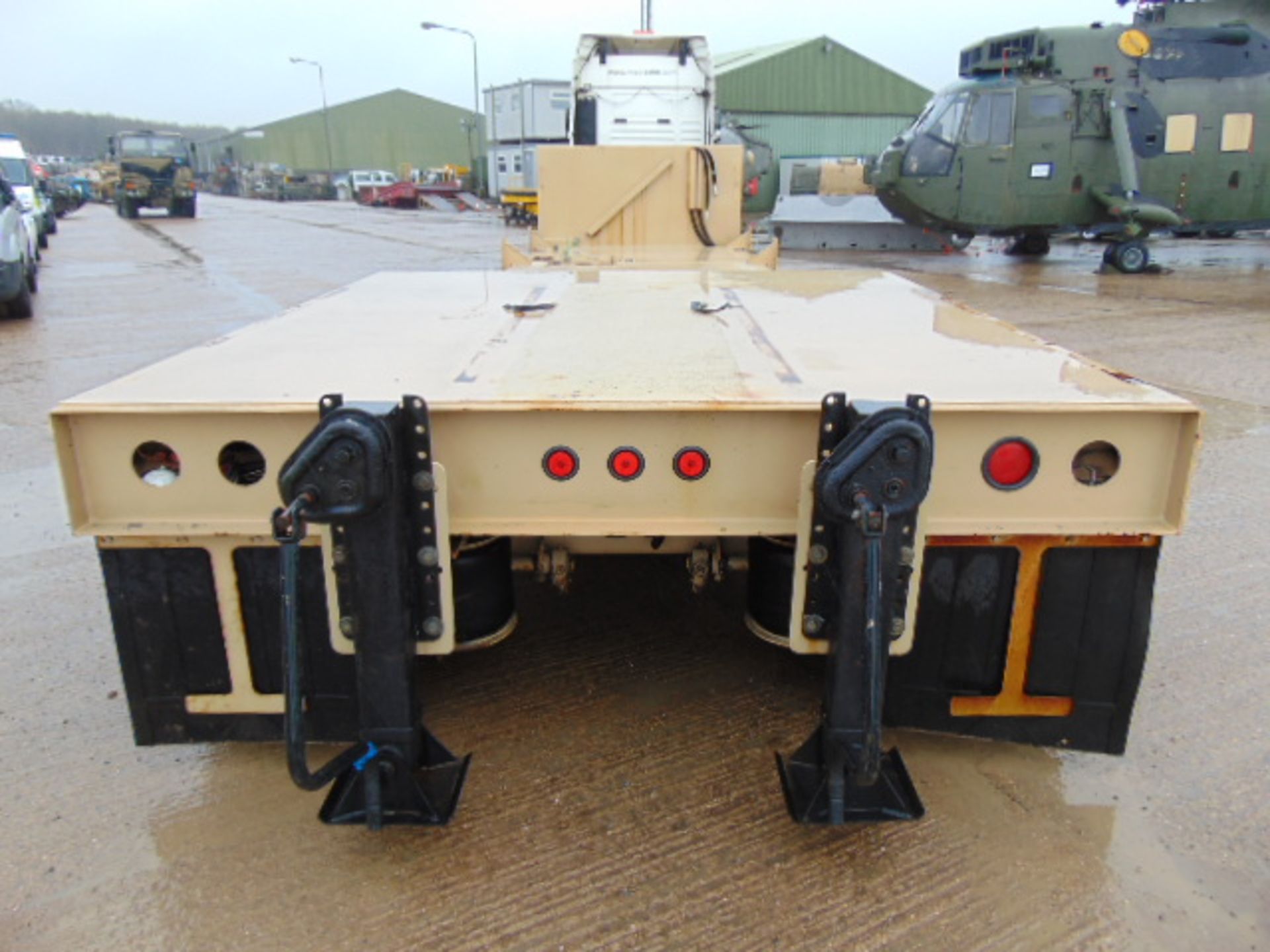 Ex Reserve Fontaine 44ft Twin Axle Step Frame Low Loader Trailer - Image 2 of 15