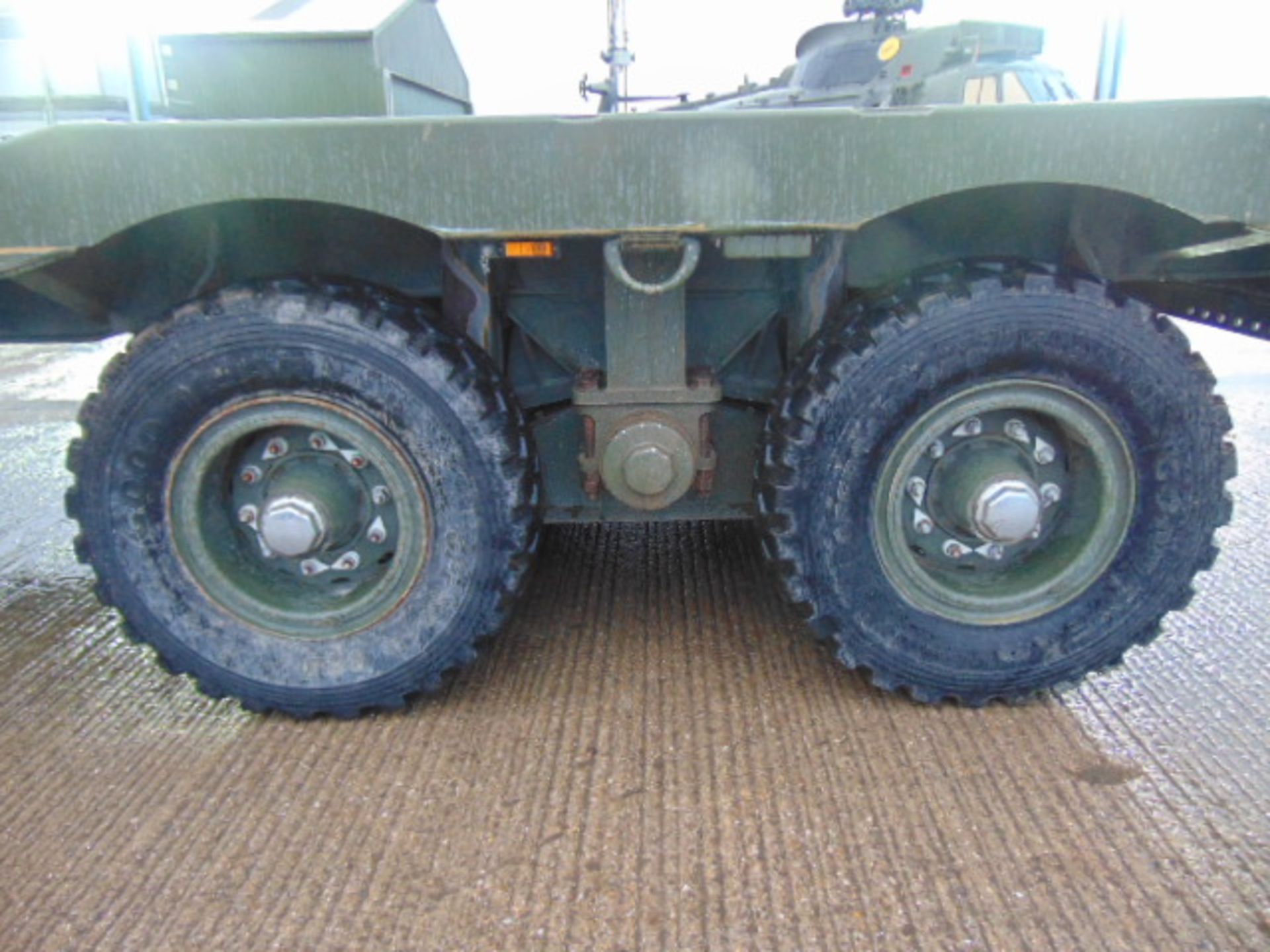 2009 Broshuis B.V. 2APAS-72 Twin Axle Improved Mobility Off Road Trailer - Image 9 of 21