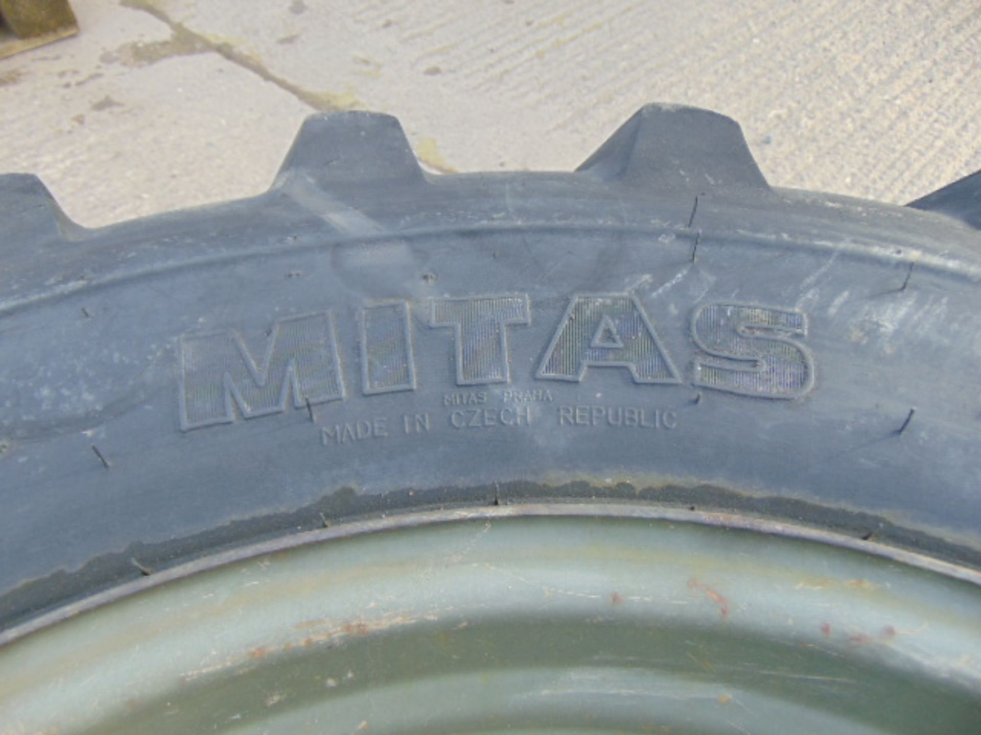 1 x Mitas Traction TR-01 15.5/80-24 Tyre C/W 5 Stud Rim - Image 4 of 6