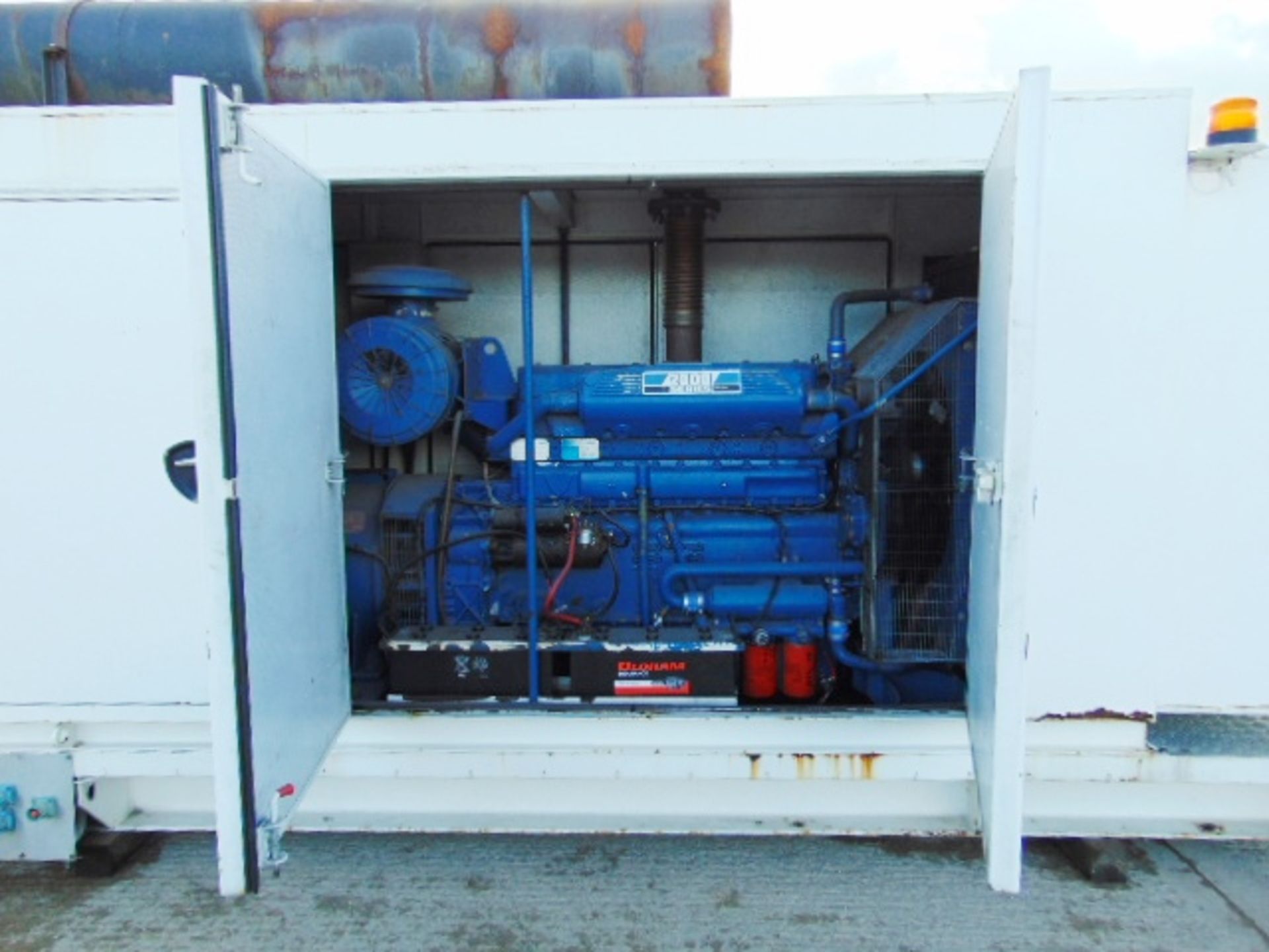 Newage Stamford 375KVA Perkins 2000 Series 3 Phase Containerised Silent Diesel Generator - Bild 2 aus 20