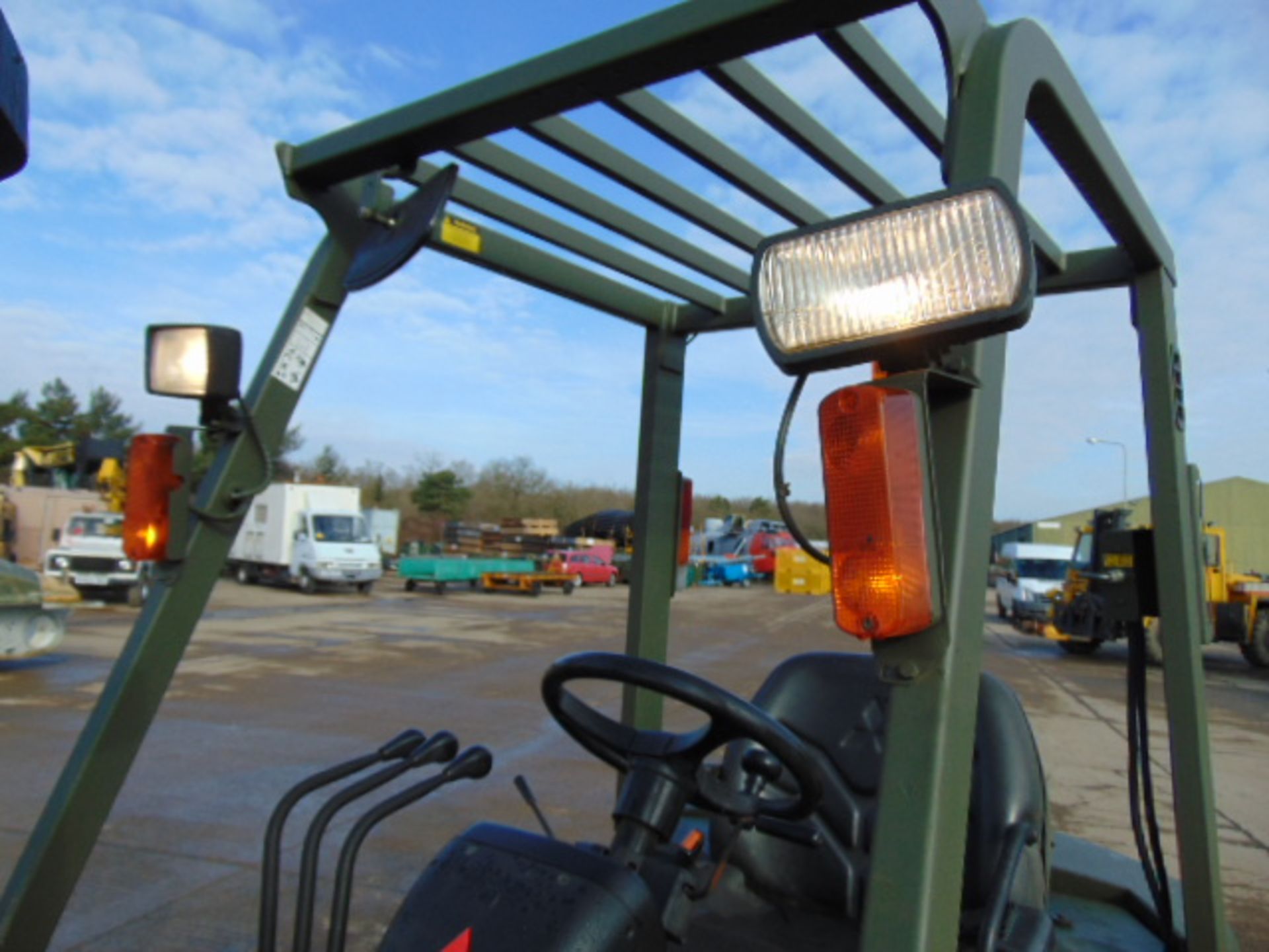 Mitsubishi FD20K Counter Balance Diesel Forklift - Image 11 of 19