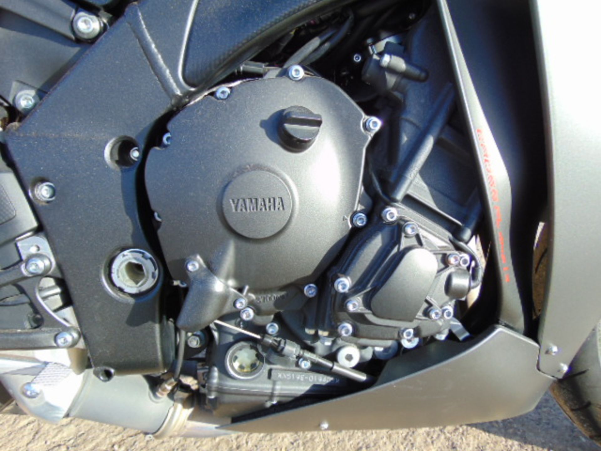 2013 Yamaha YZF-R1 Superbike - Bild 23 aus 27