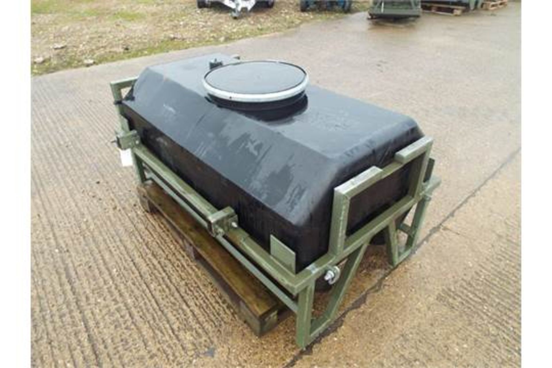 Trailer Mountable 100 Gallon Water Tank with Frame