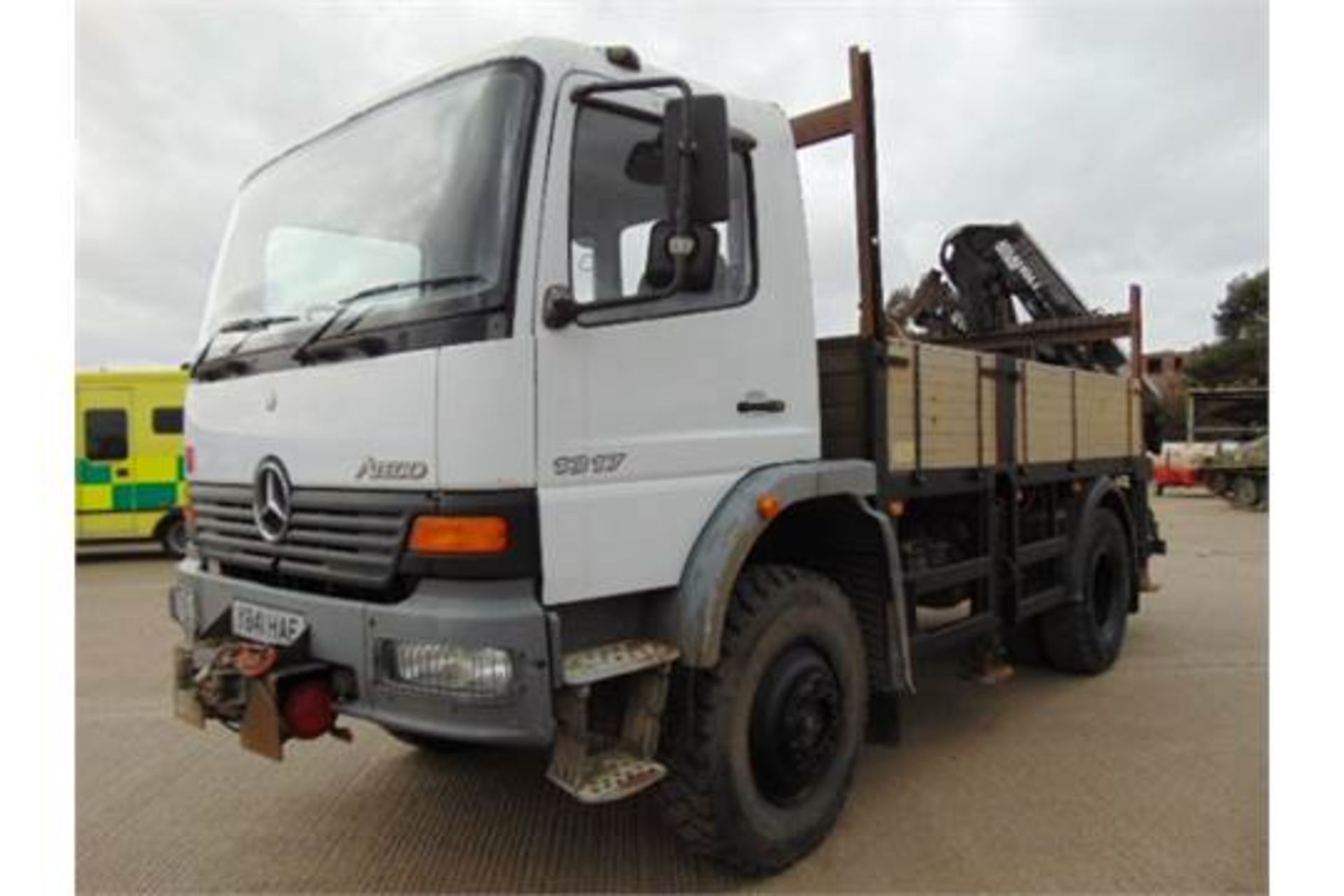 Mercedes-Benz Atego 1317 4x4 Dropside complete with Atlas 105.1 Crane and H14P SuperWinch - Bild 9 aus 36