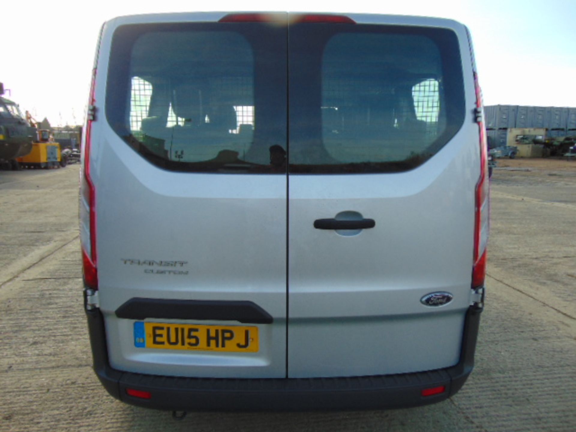 2015 Ford Transit Custom 310 Eco-Tech 2.2 9 Seat Minibus - Image 8 of 18