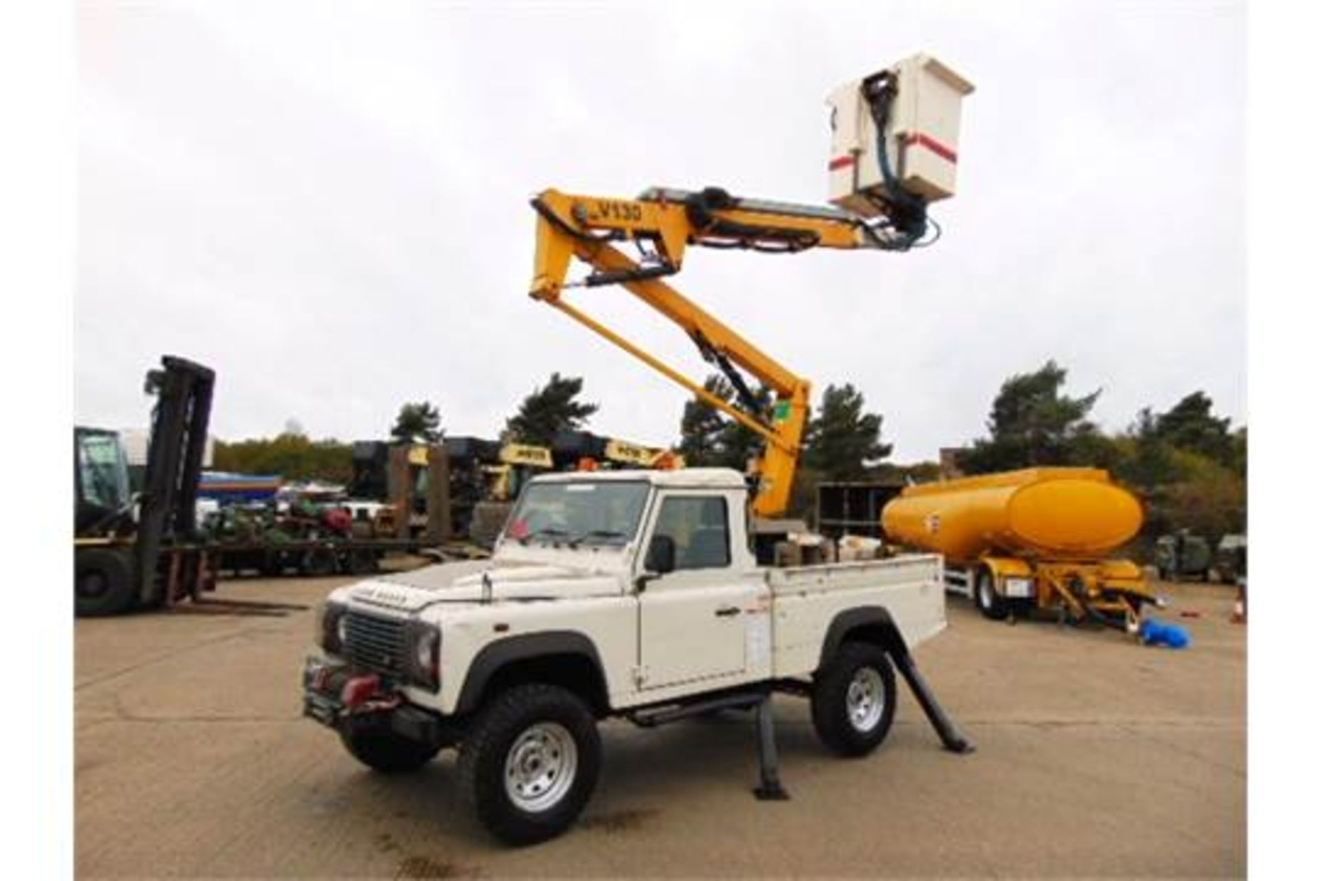 Land Rover Defender 110 High Capacity Cherry Picker - Image 3 of 34