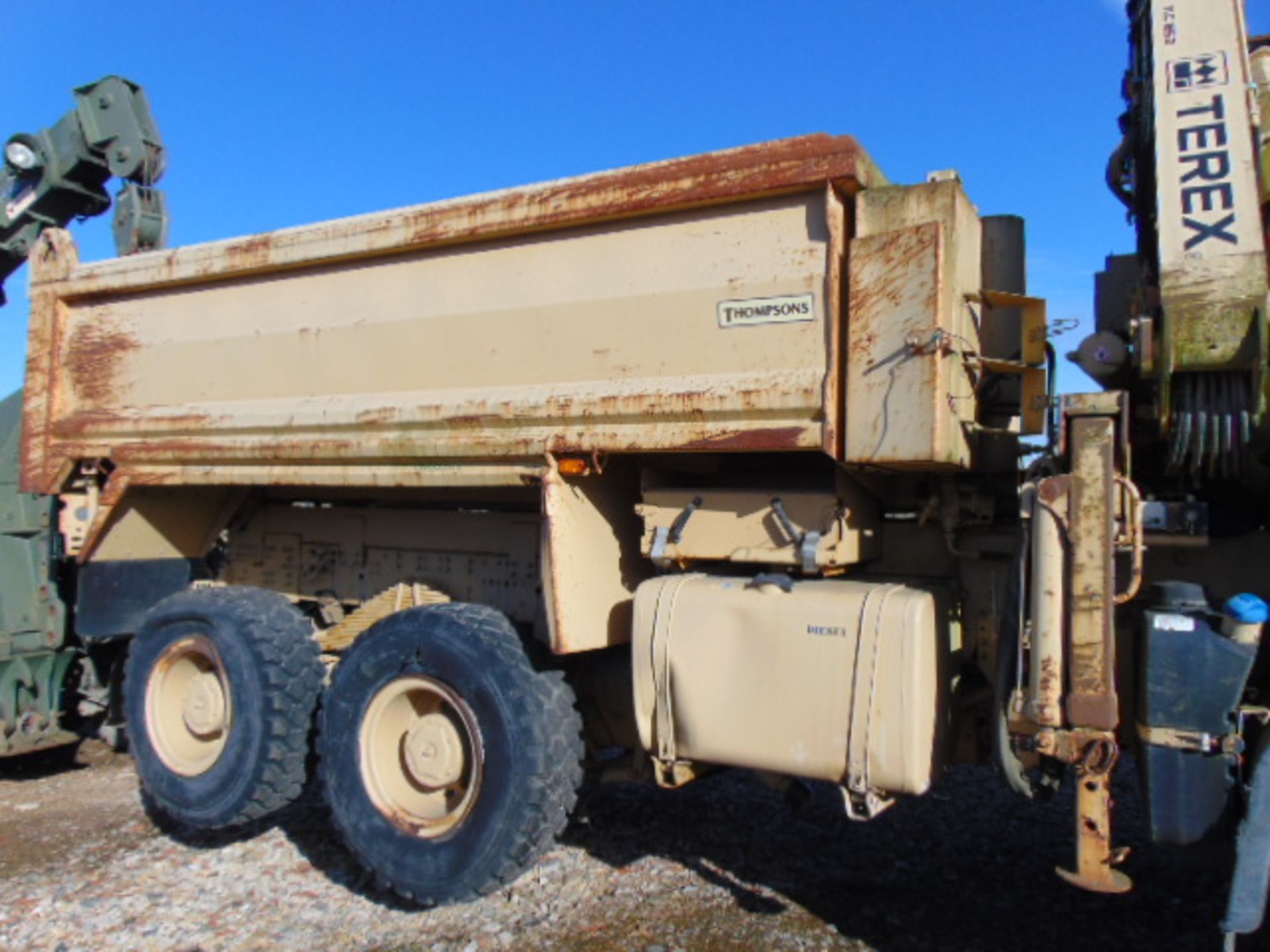 Damage Repairable LHD Iveco Trakker 8x8 Self Loading Dump Truck (Protected) - Image 11 of 15