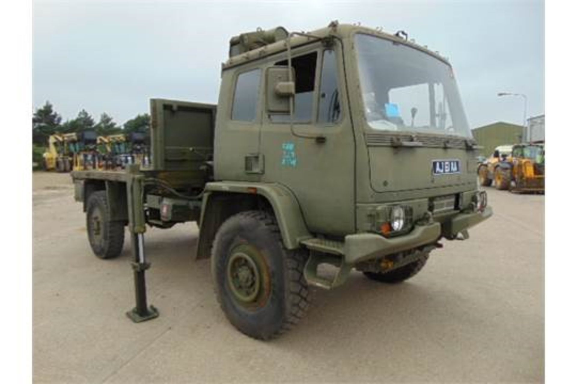 Leyland DAF 4X4 Truck complete with Atlas Crane - Image 4 of 15