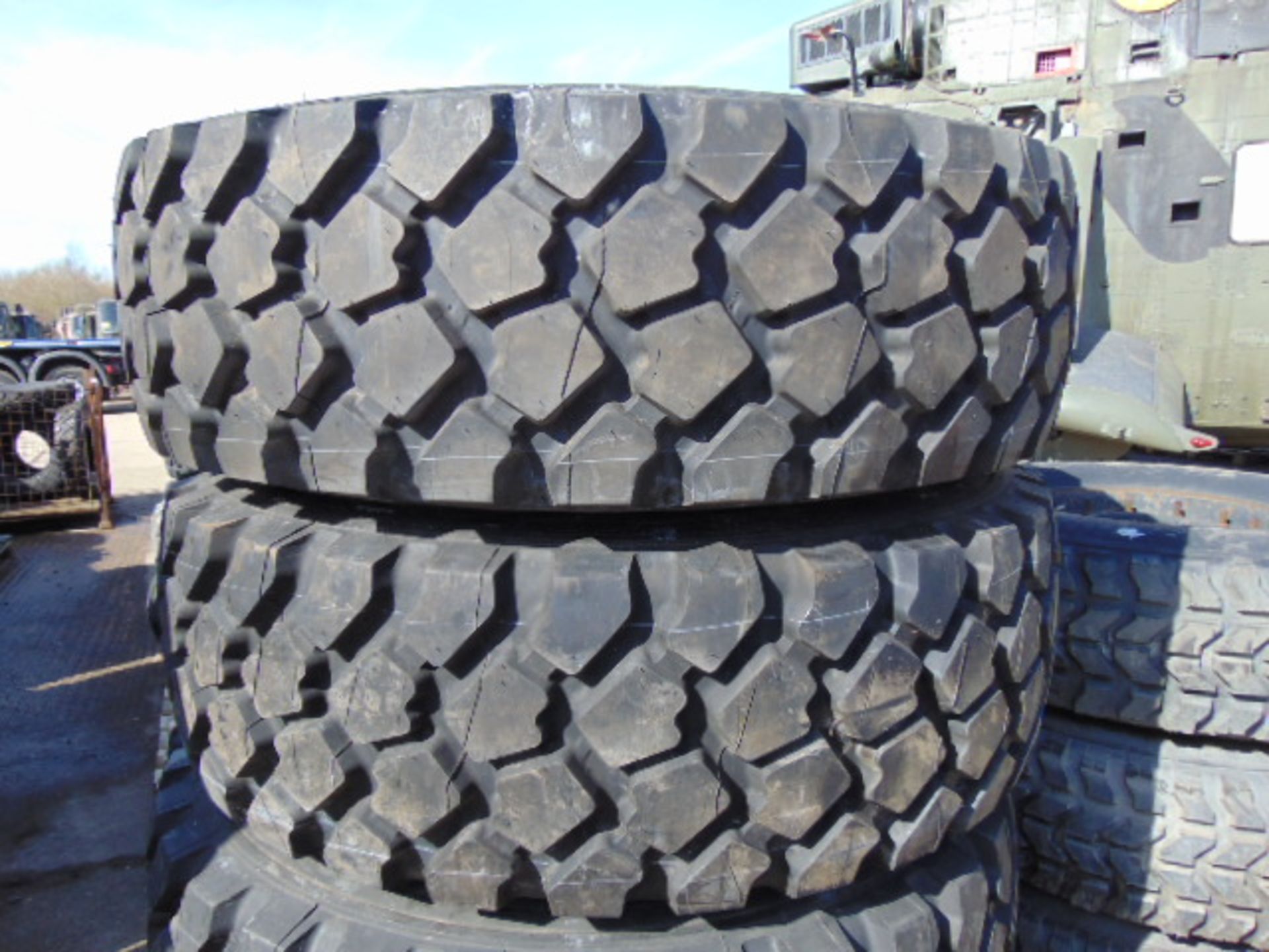 4 x Michelin XZL 365/85 R20 Tyres with Runflat Inserts and 10 Stud Rims - Image 2 of 7