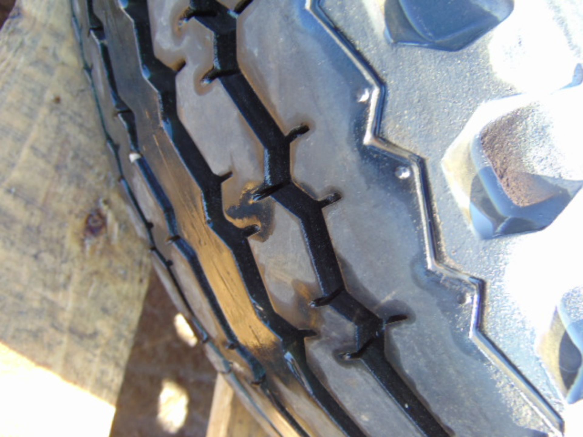 1 x Camac 6.50-16C Tyre complete with 5 stud rim - Image 6 of 6
