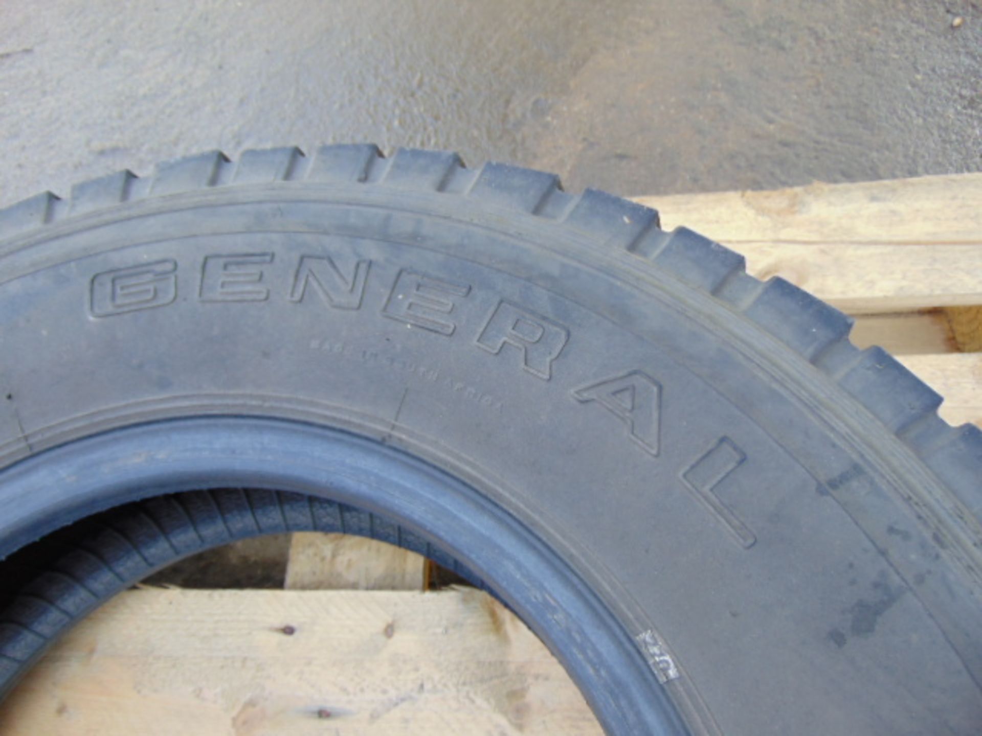 1 x General Super All Grip 7.50 R16 Tyre - Image 4 of 6