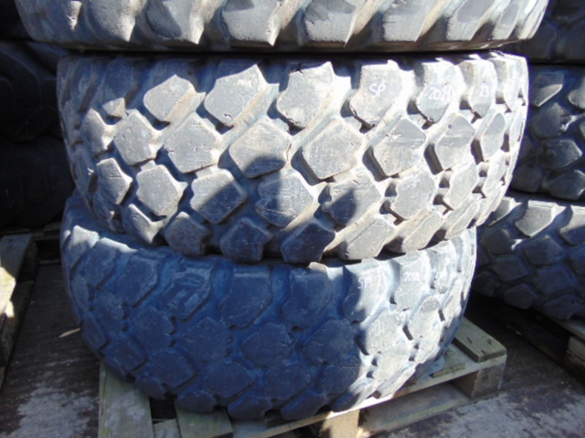 4 x Michelin XZL 395/85 R20 Tyres - Image 3 of 5