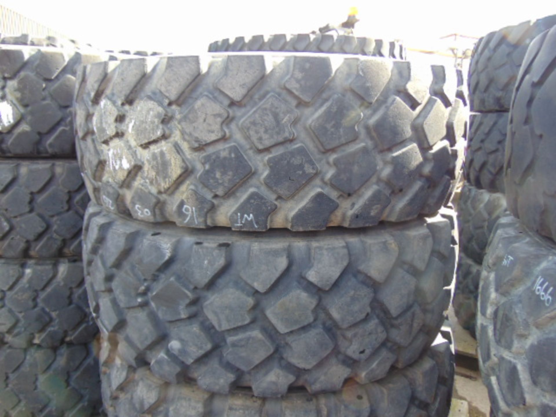 4 x Michelin XZL 335/80 R20 Tyres - Image 2 of 5