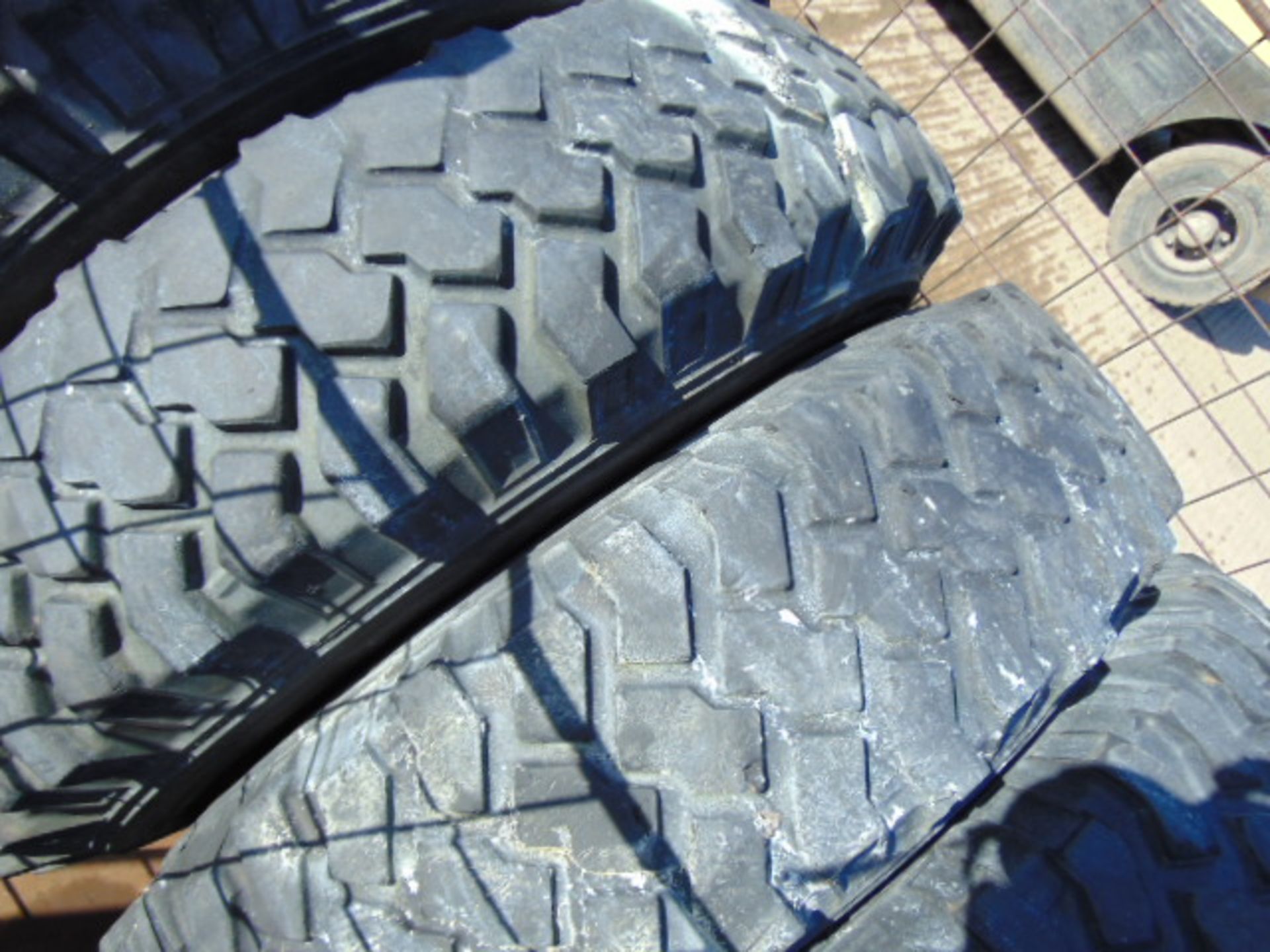 5 x Michelin XZL 8.25 R16 Tyres - Image 3 of 7