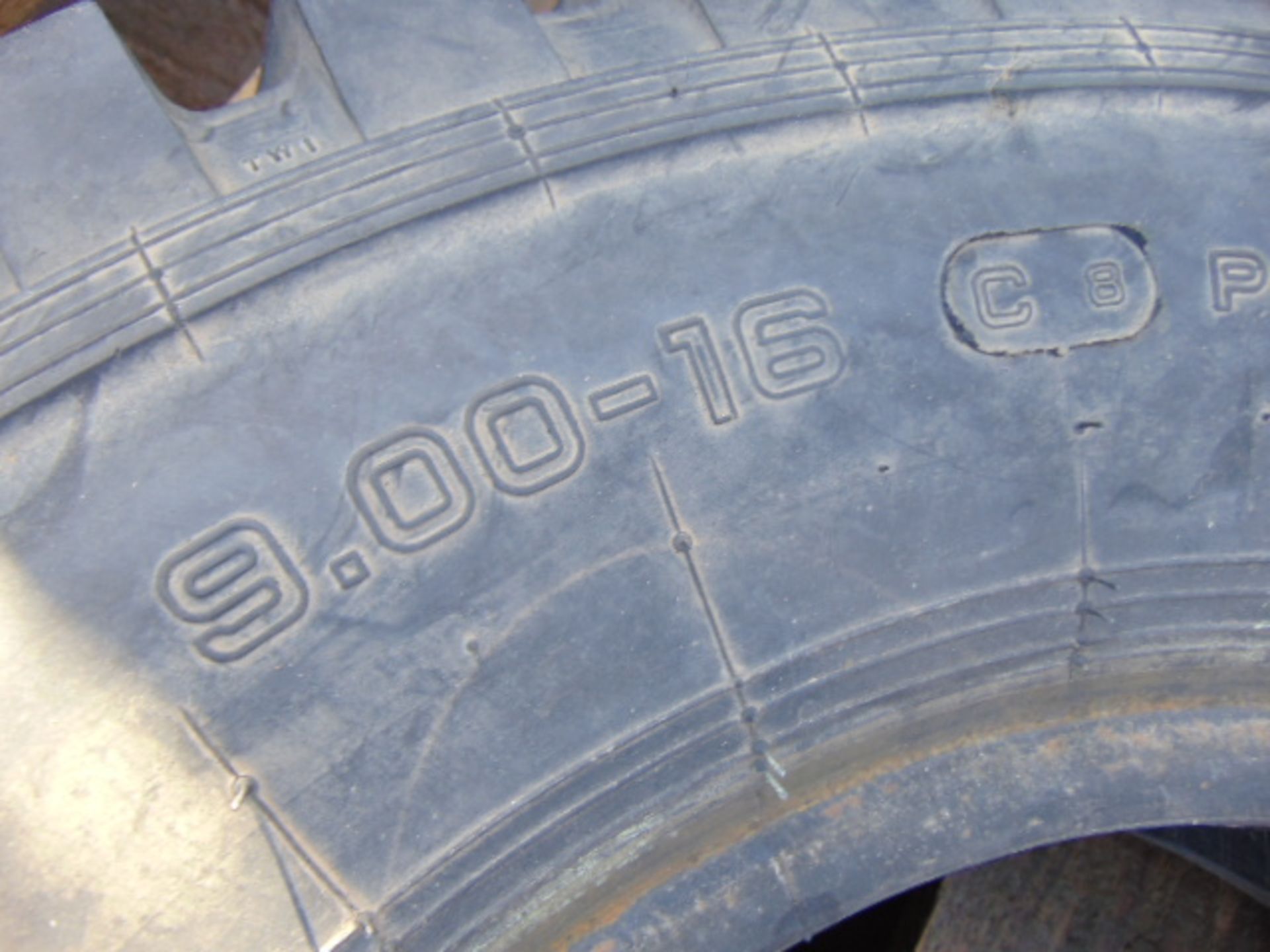 1 x Starmaxx RM-50 9.00-16 Tyre - Image 3 of 7