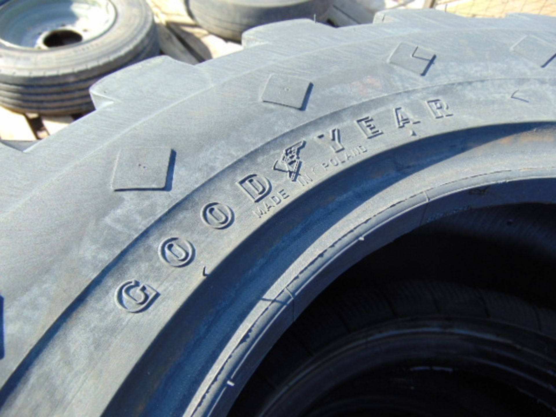 4 x Goodyear Sure Grip Lug 10.5/80-18 Tyres - Image 4 of 6
