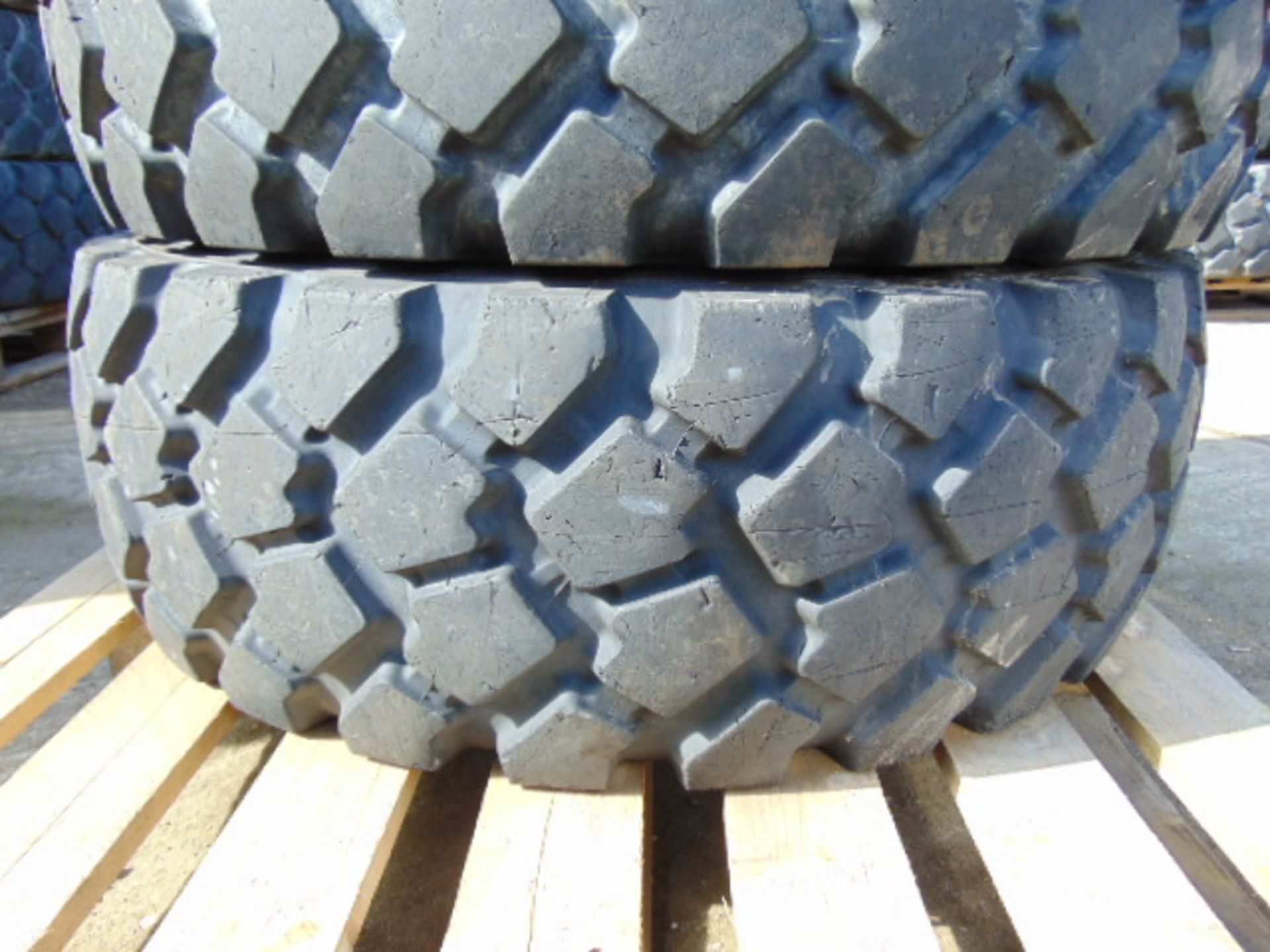 3 x Michelin XZL 335/80 R20 Tyres - Image 4 of 6