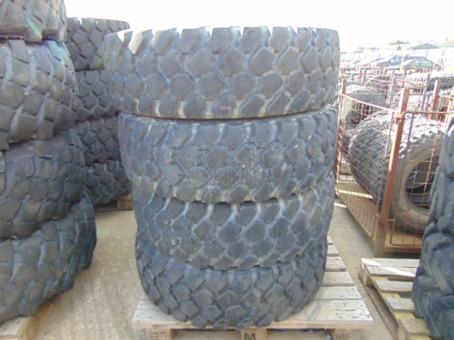 4 x Michelin 365/85 R20 XZL Tyres